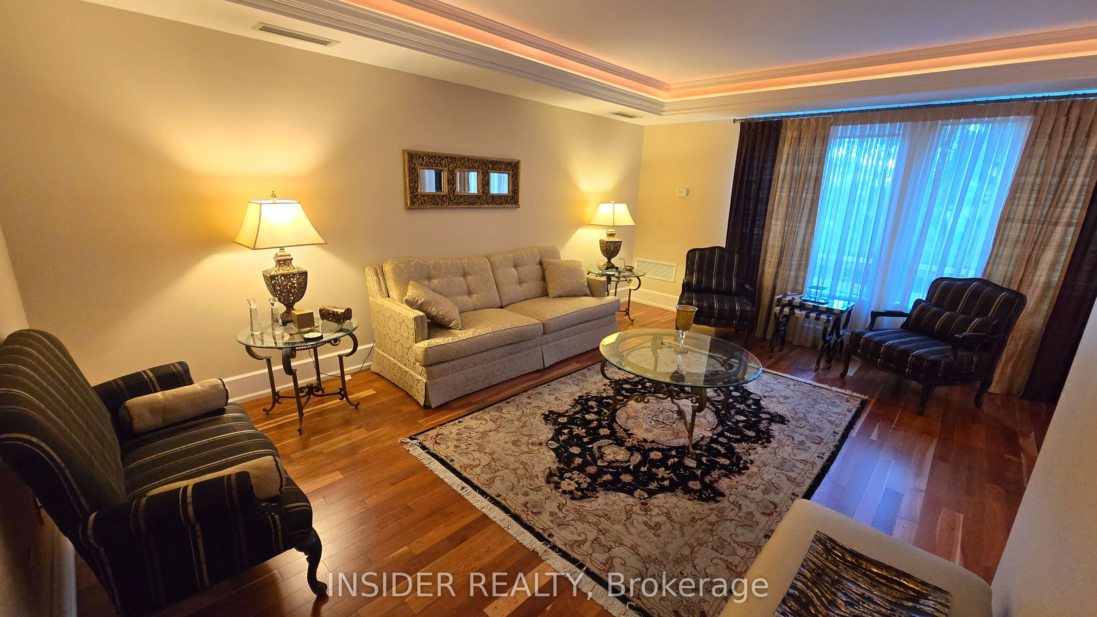 660 Sheppard Avenue E, #305