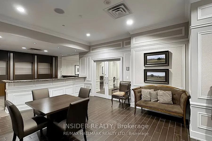 660 Sheppard Avenue E, #305