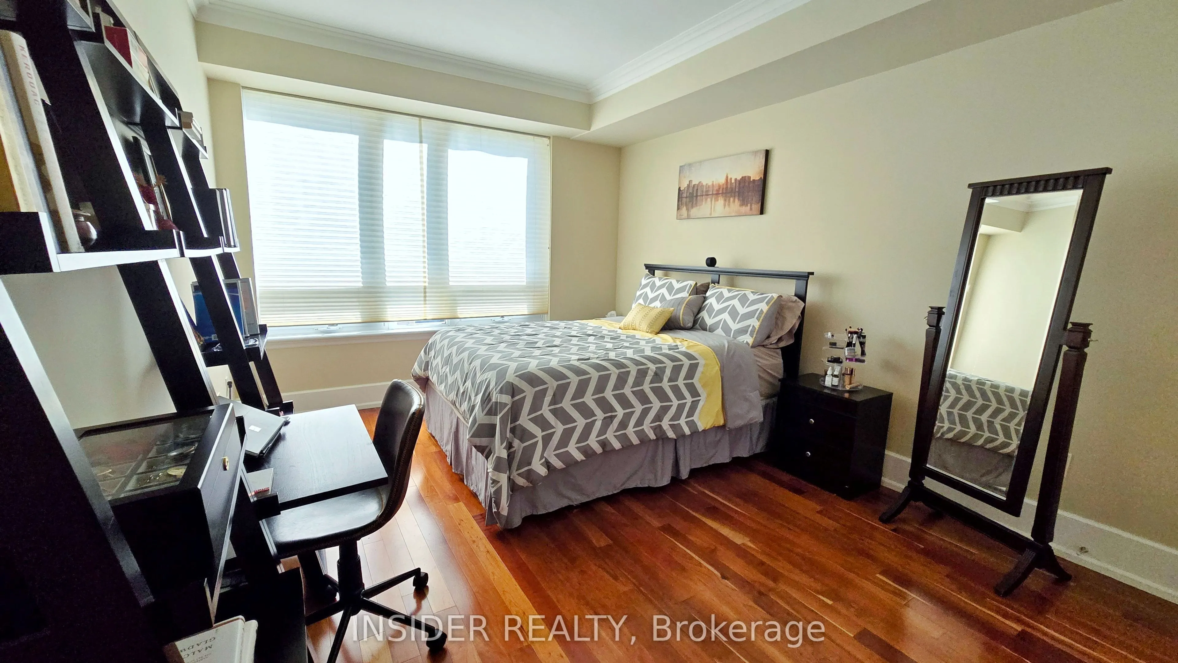 660 Sheppard Avenue E, #305