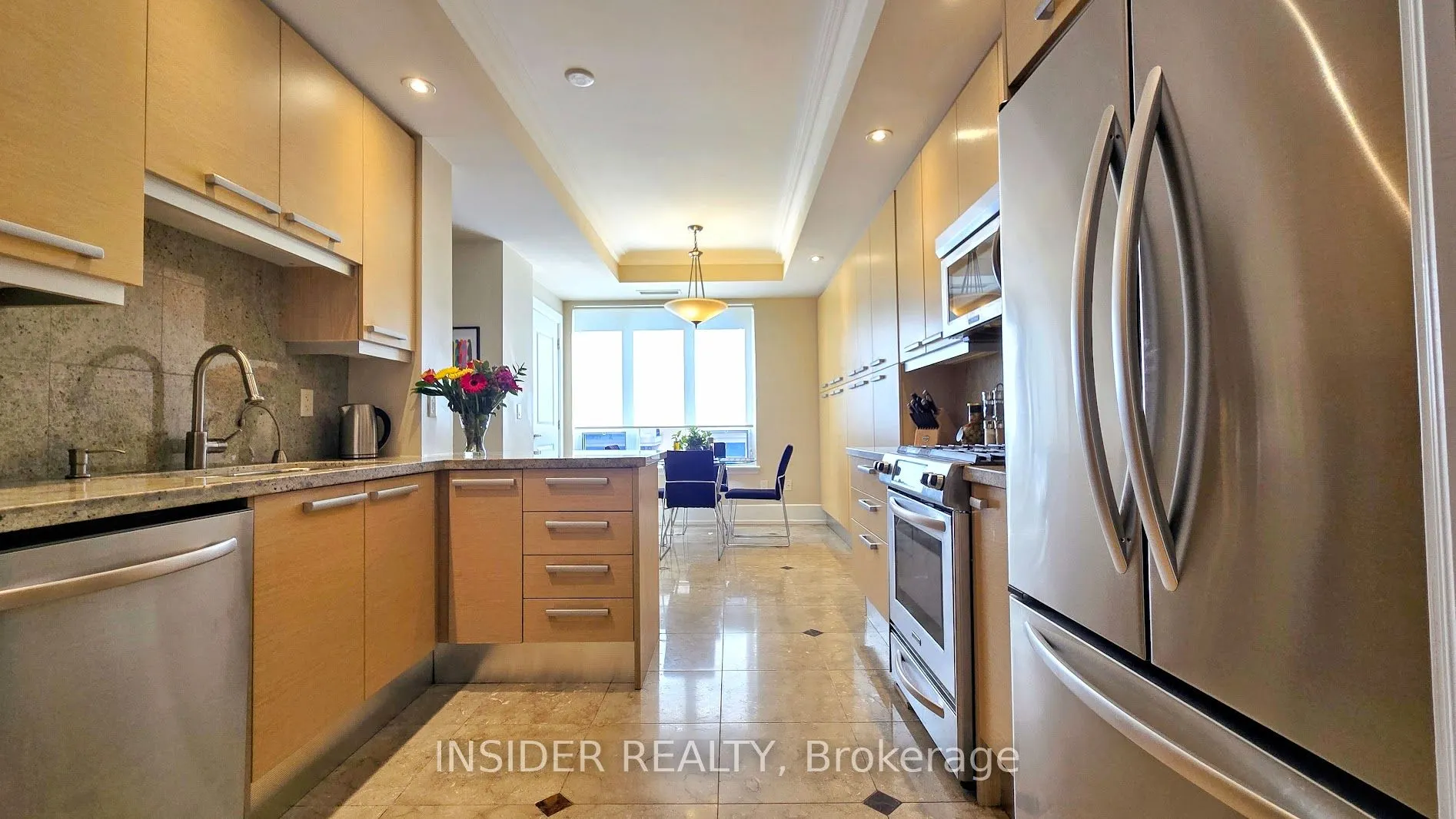 660 Sheppard Avenue E, #305