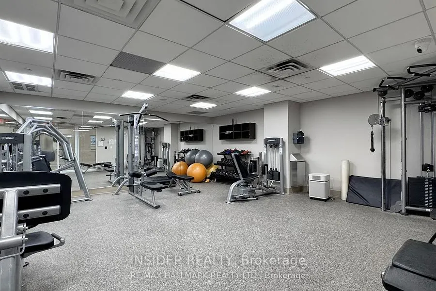 660 Sheppard Avenue E, #305