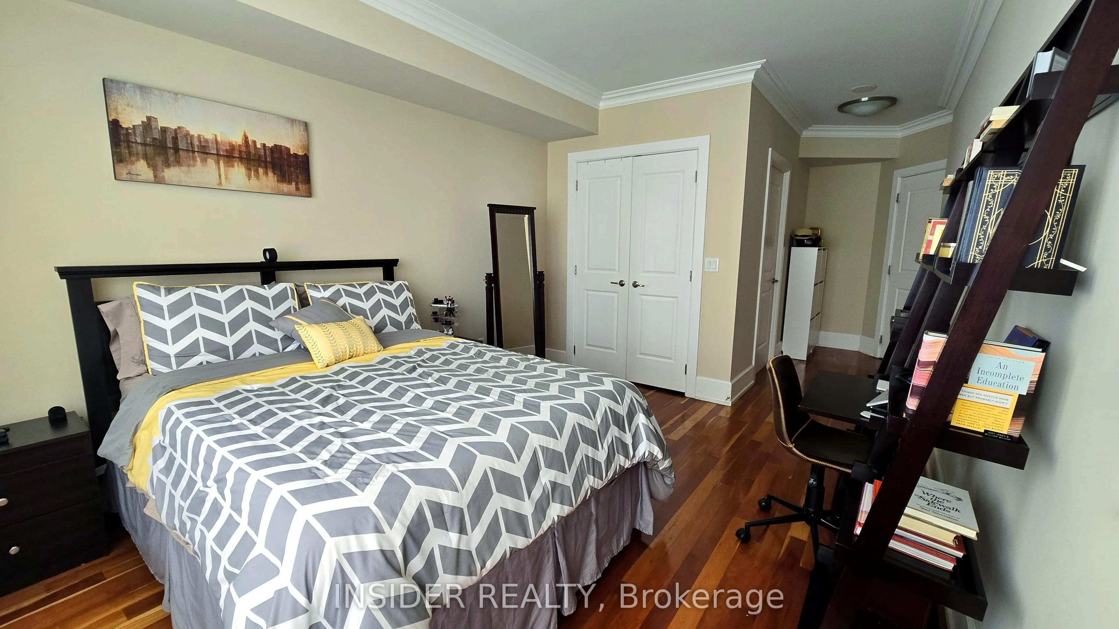 660 Sheppard Avenue E, #305