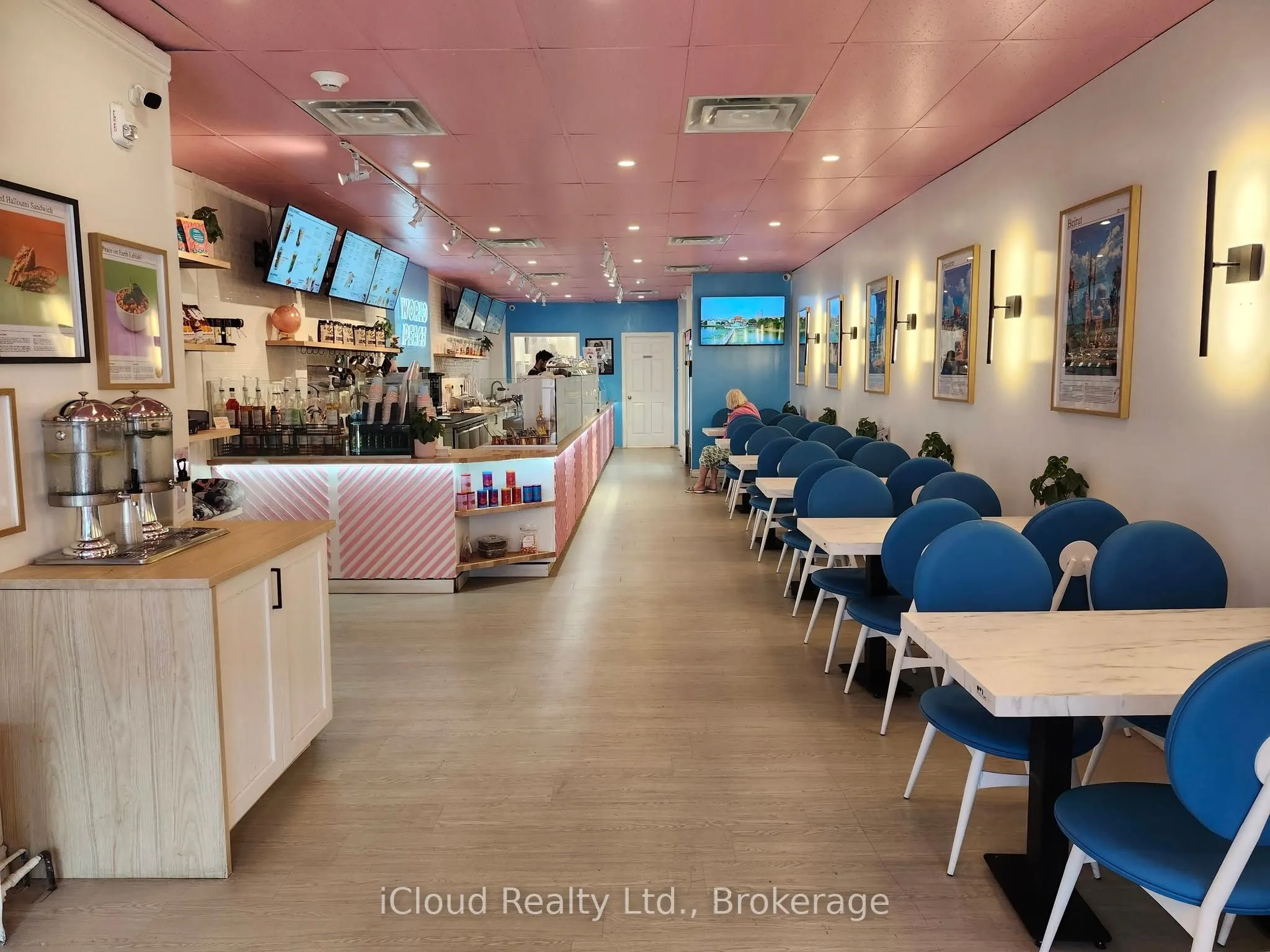 993 Bloor Street W