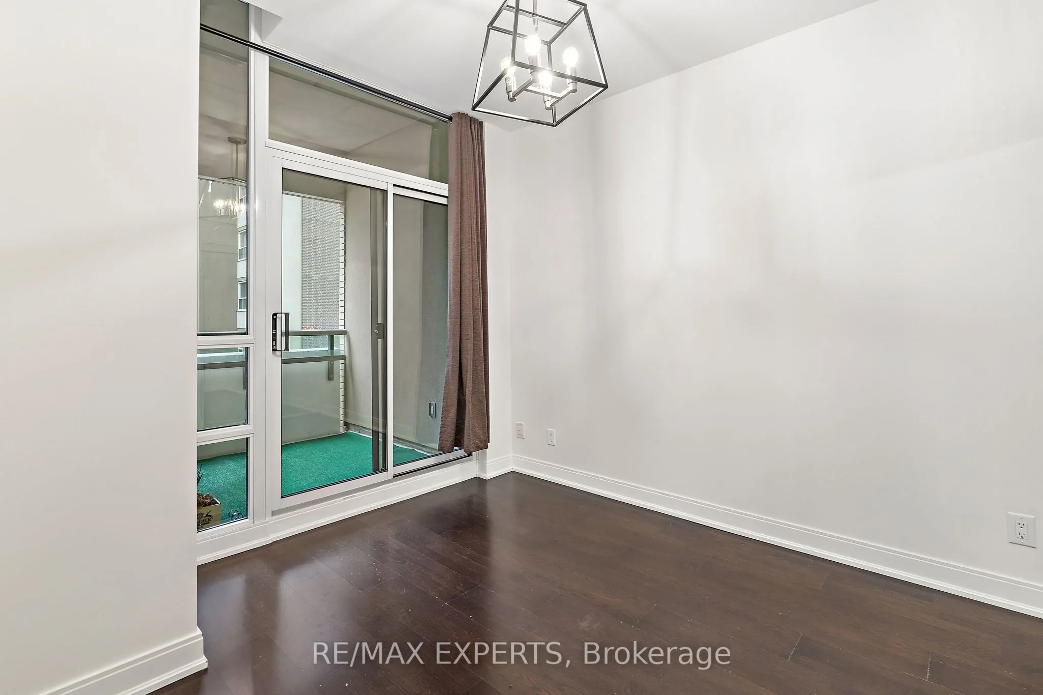 88 Broadway Avenue, #316