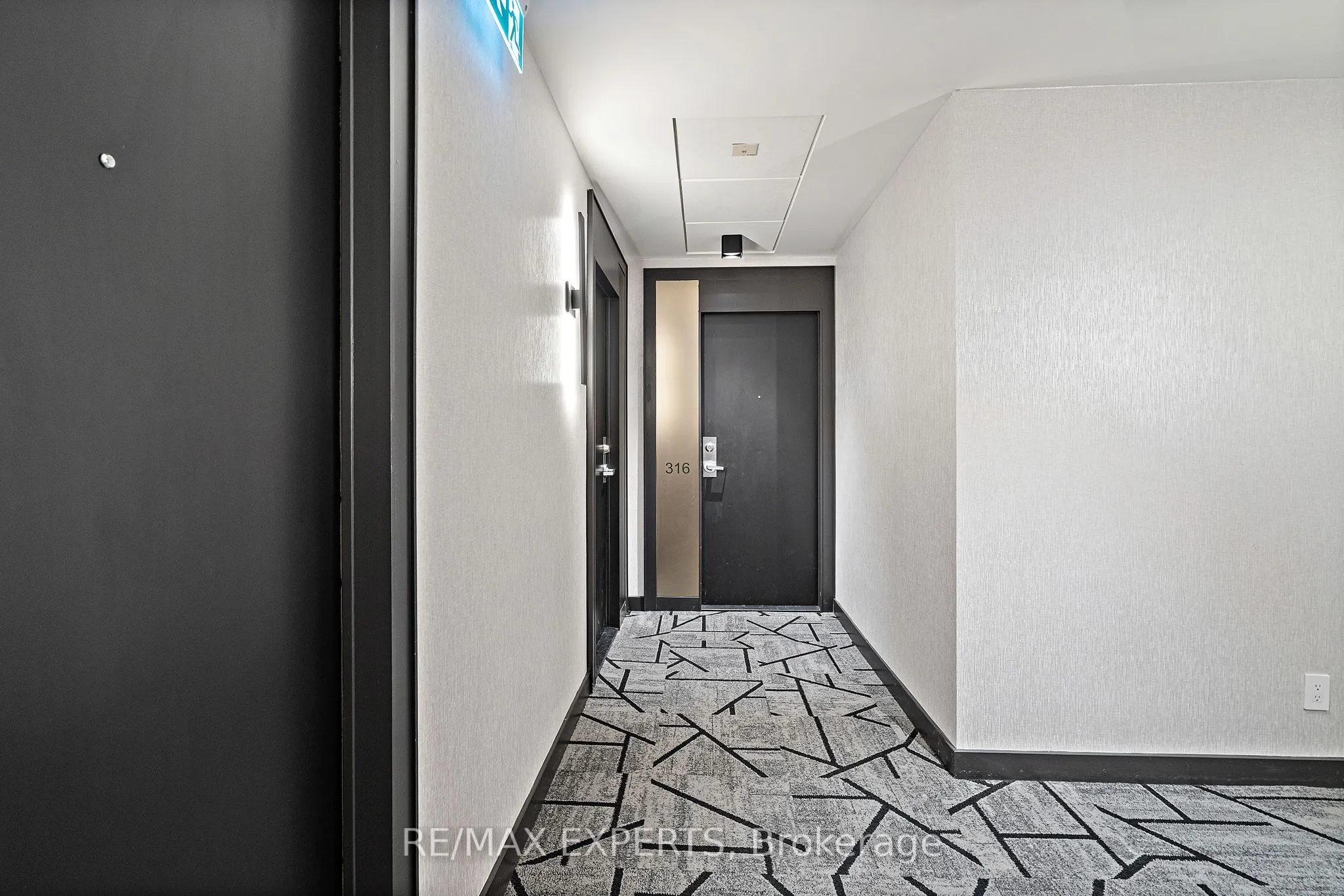 88 Broadway Avenue, #316