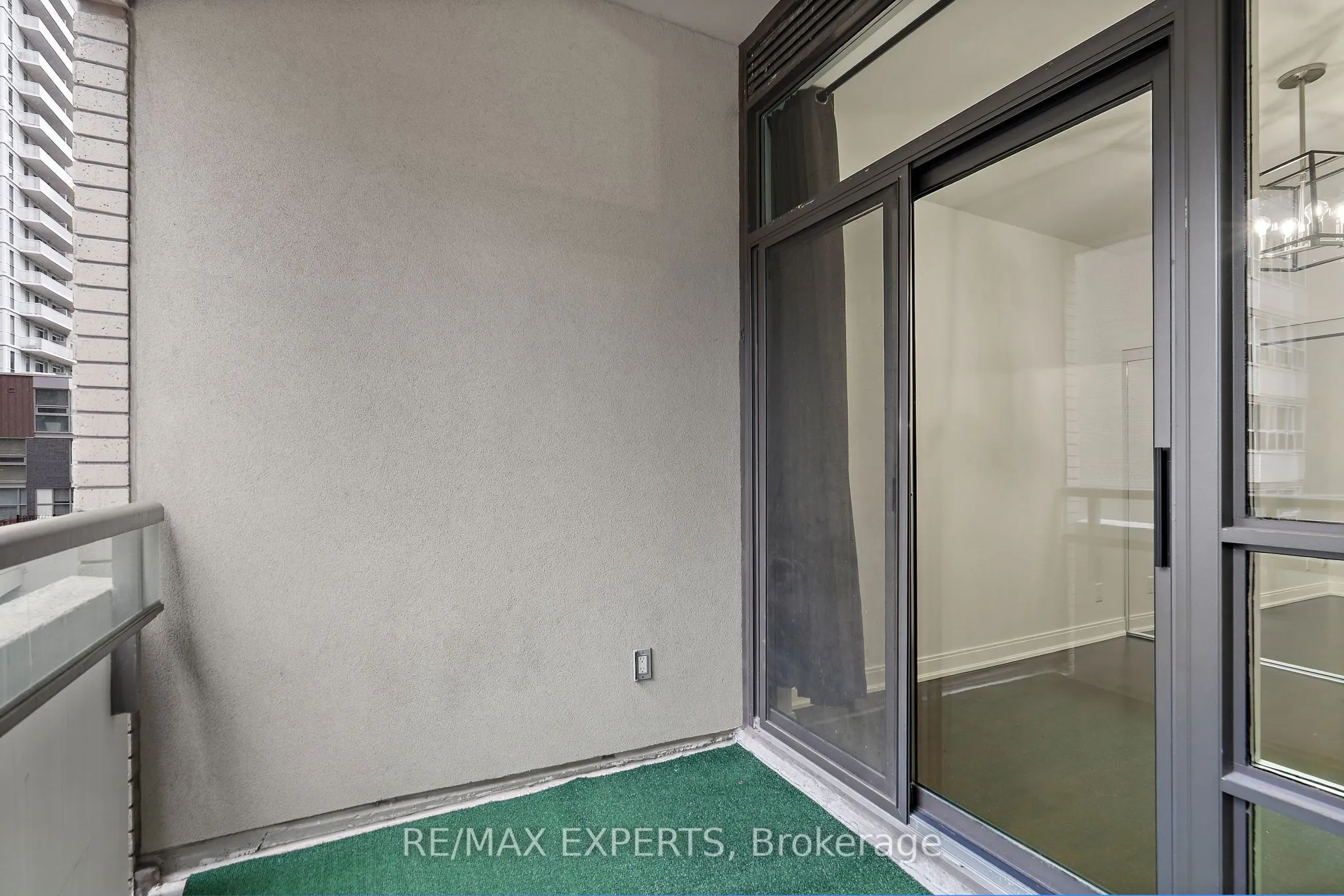 88 Broadway Avenue, #316