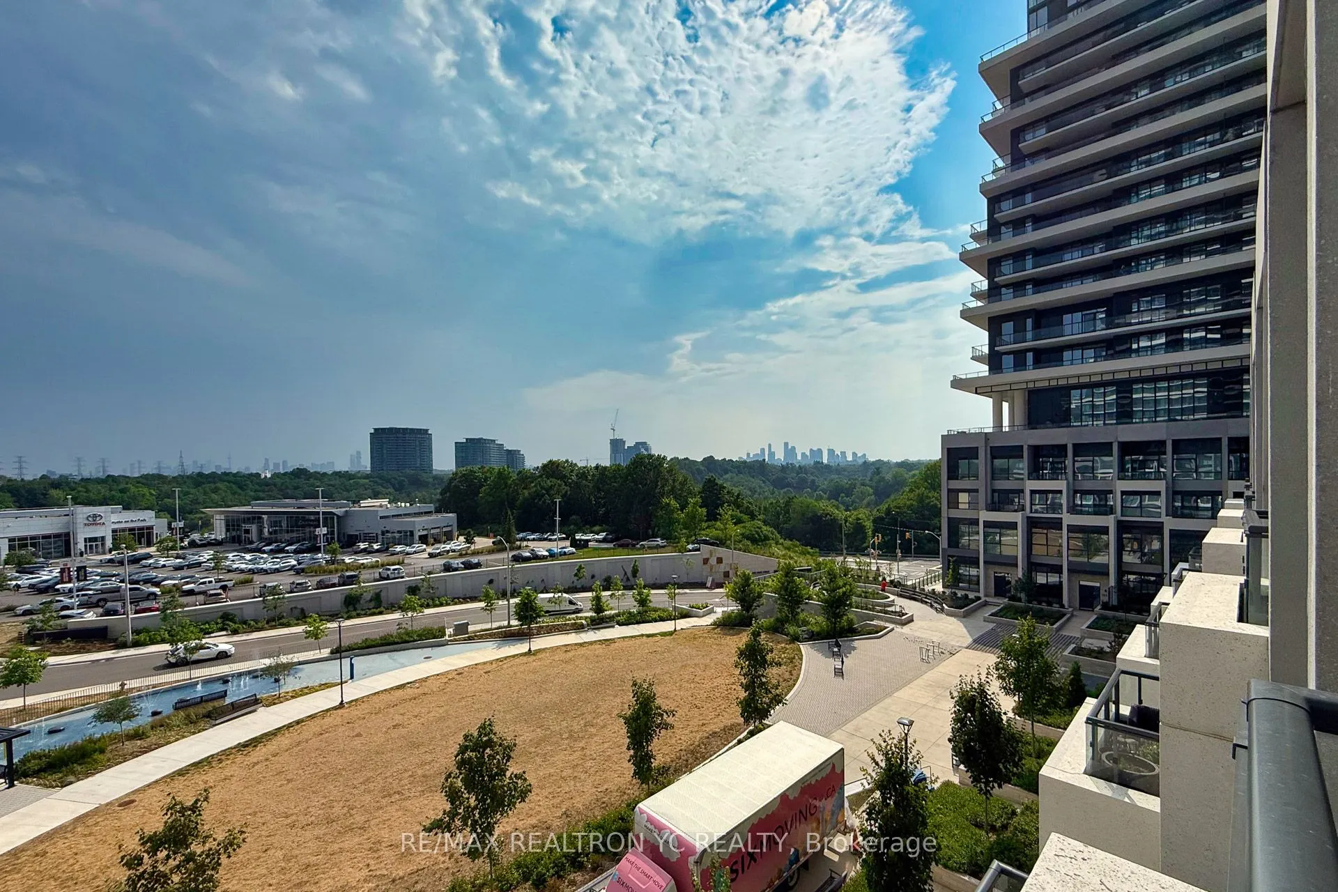 20 Inn On The Park, #436