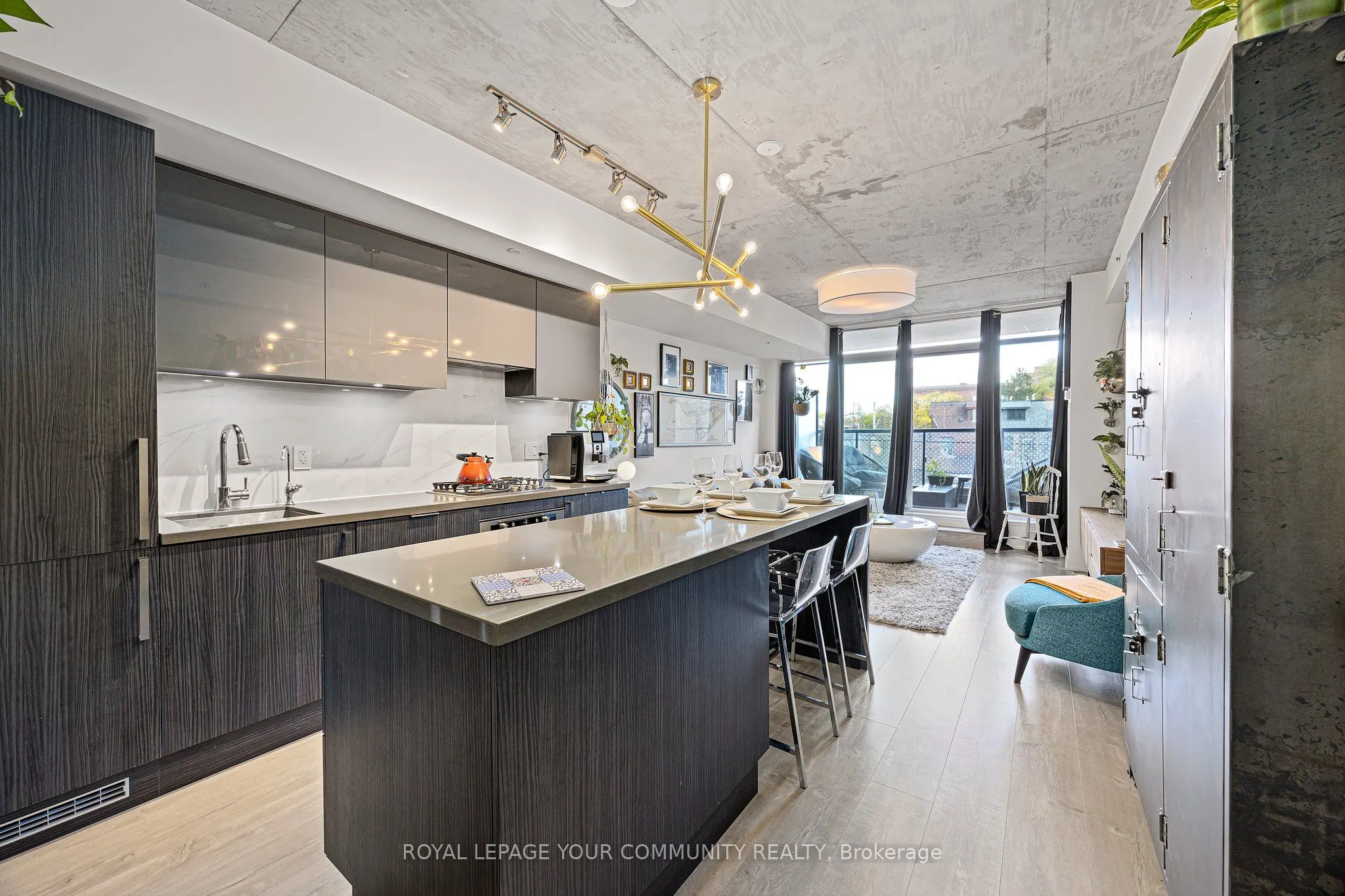 109 Ossington Avenue, #216