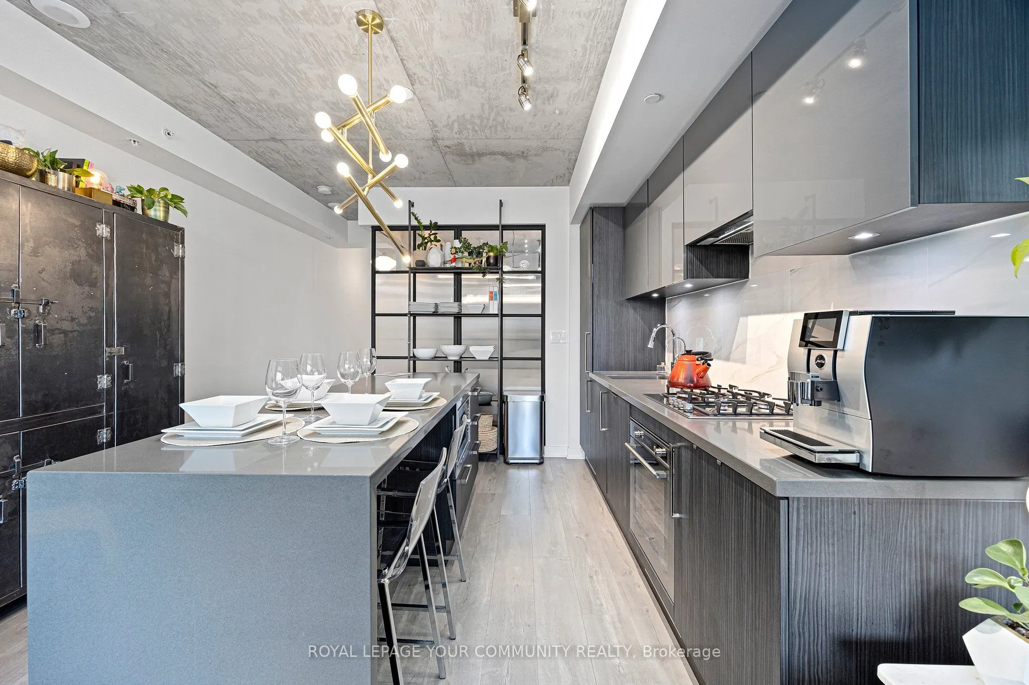 109 Ossington Avenue, #216