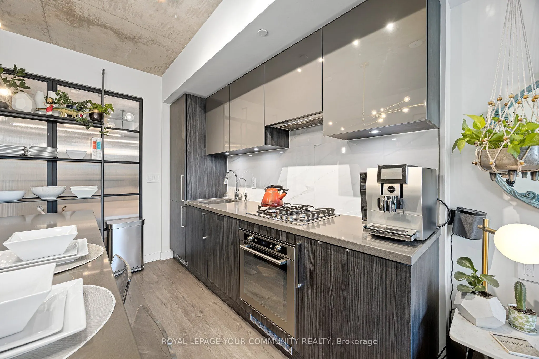 109 Ossington Avenue, #216