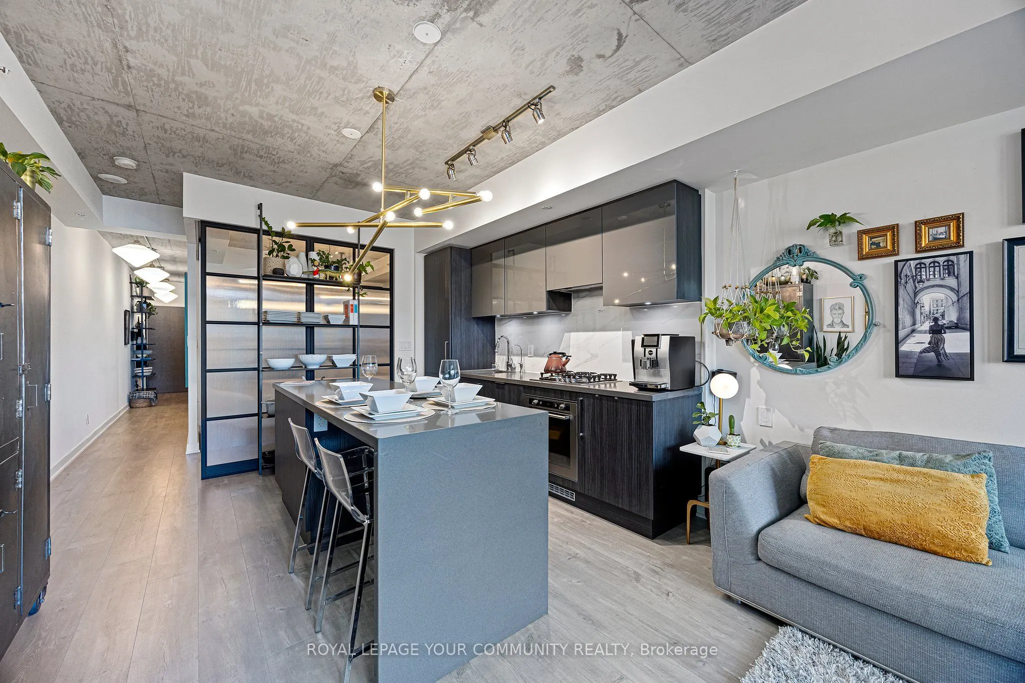 109 Ossington Avenue, #216