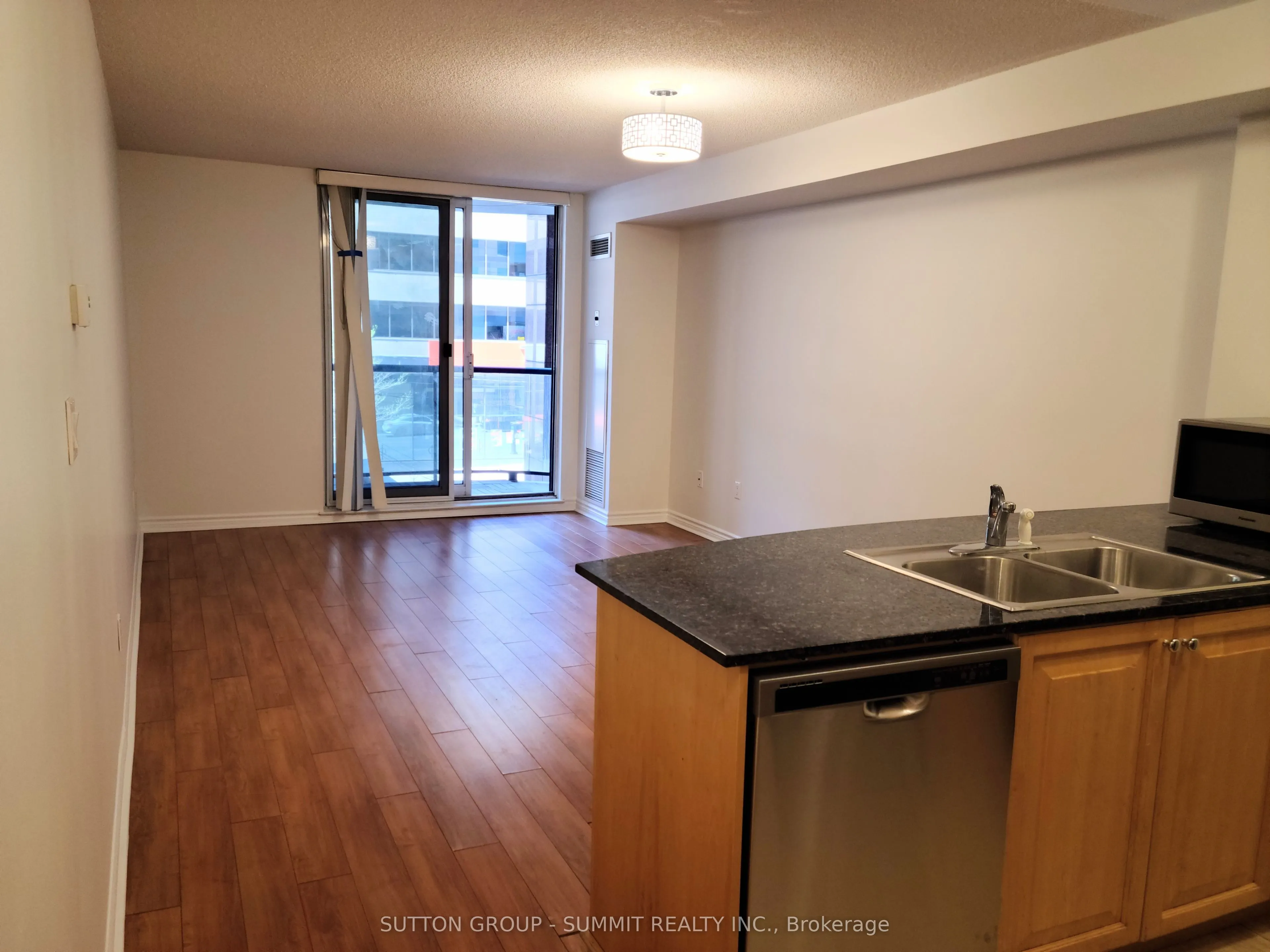 801 Bay Street, #311
