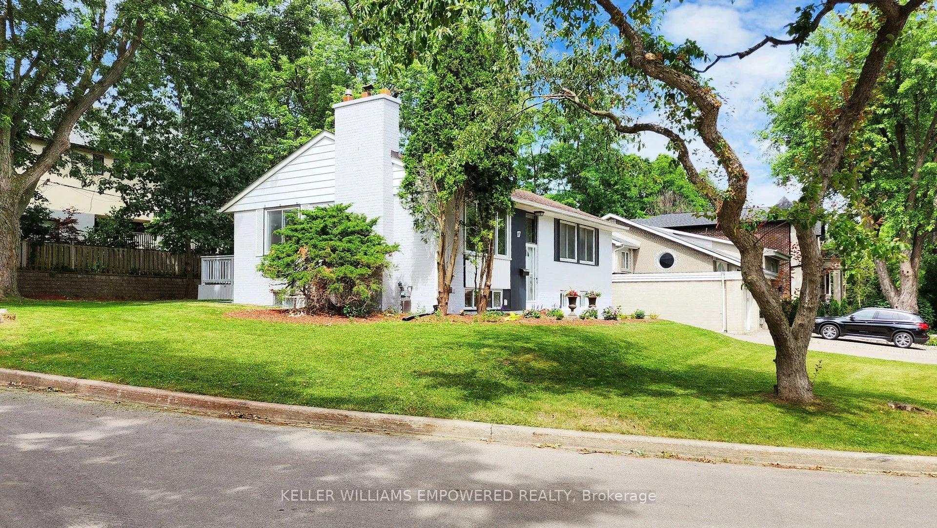 17 North Hills Terrace