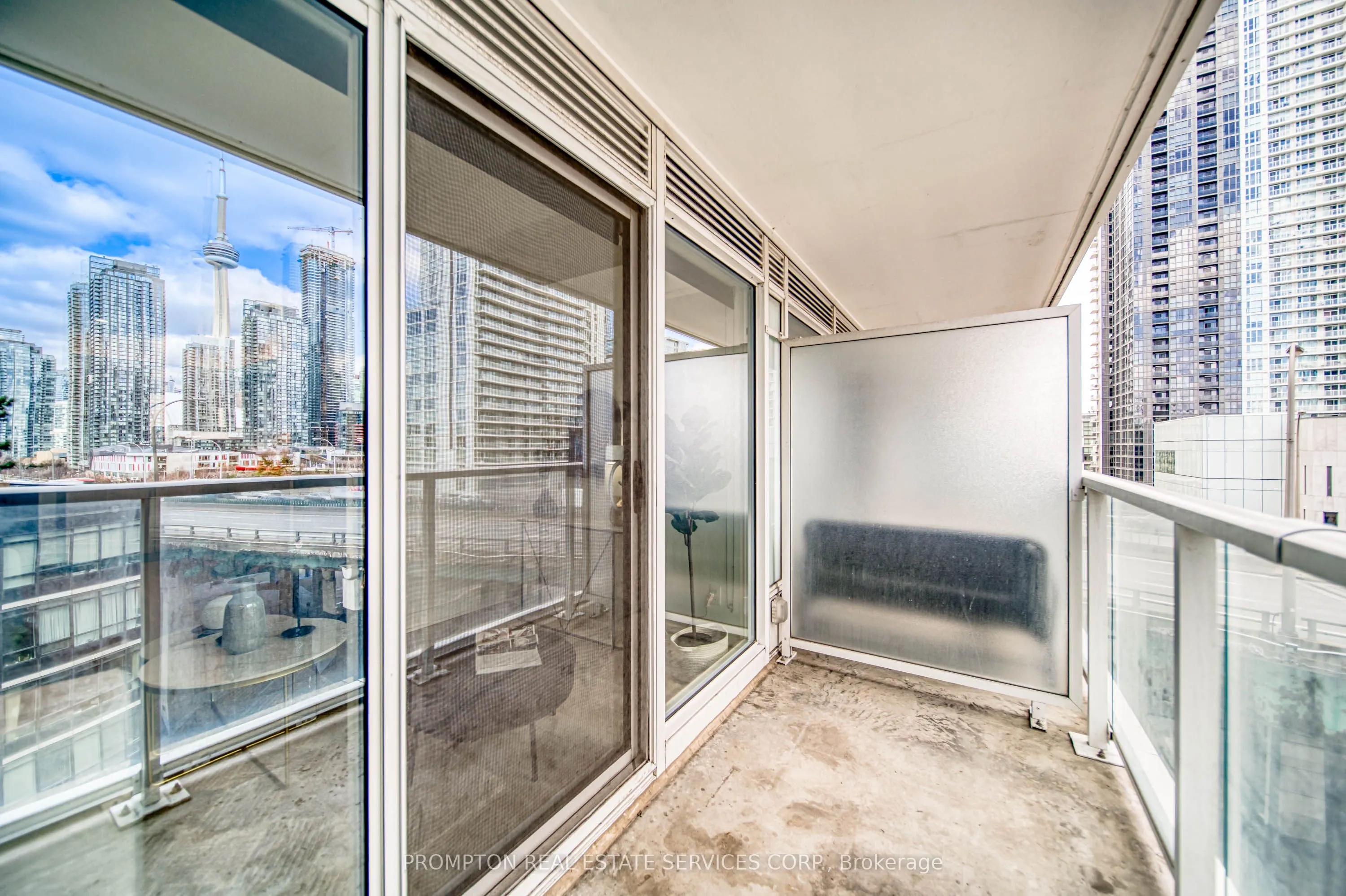 17 Bathurst Street, #612