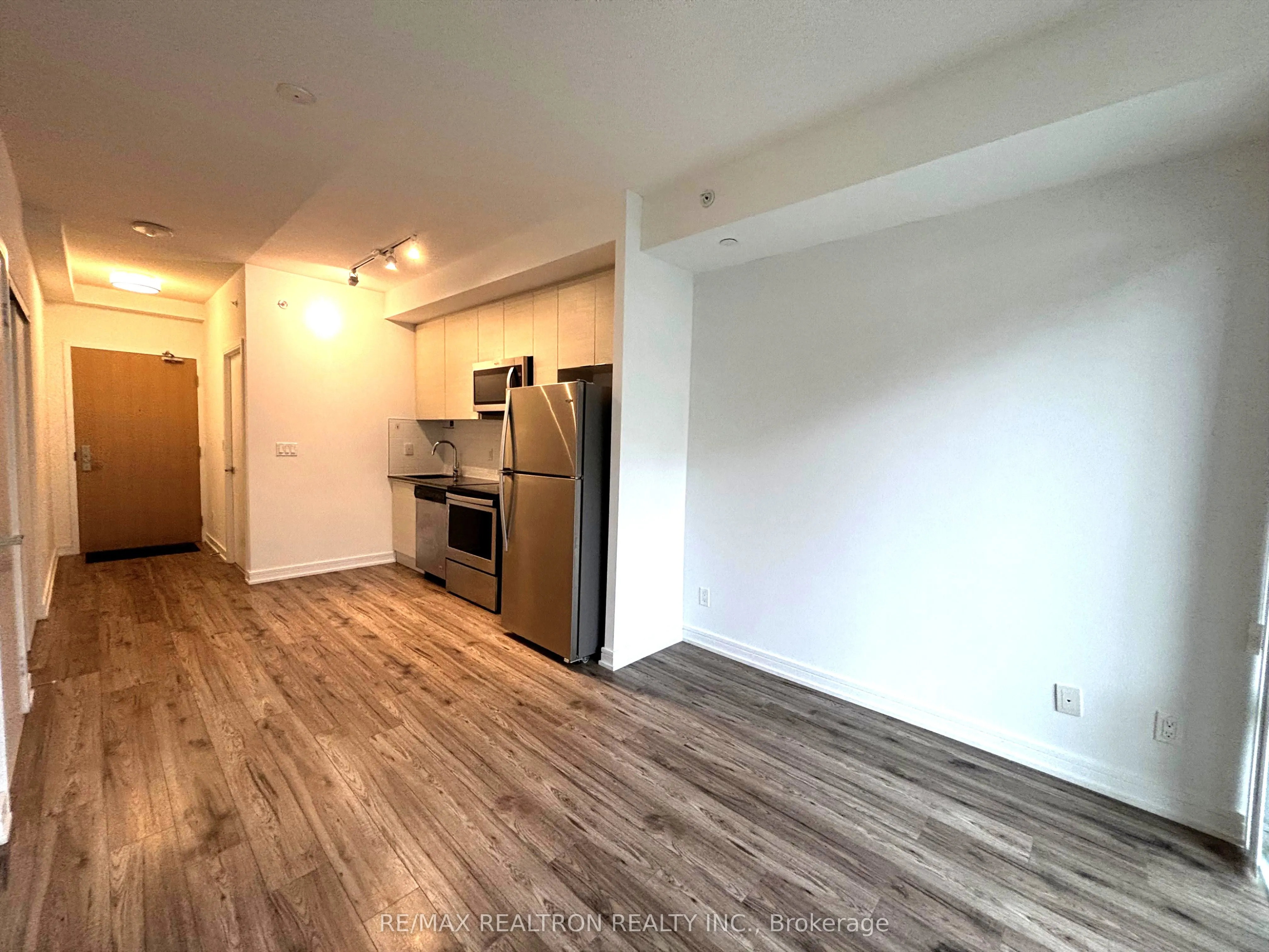 621 Sheppard Avenue E, #617