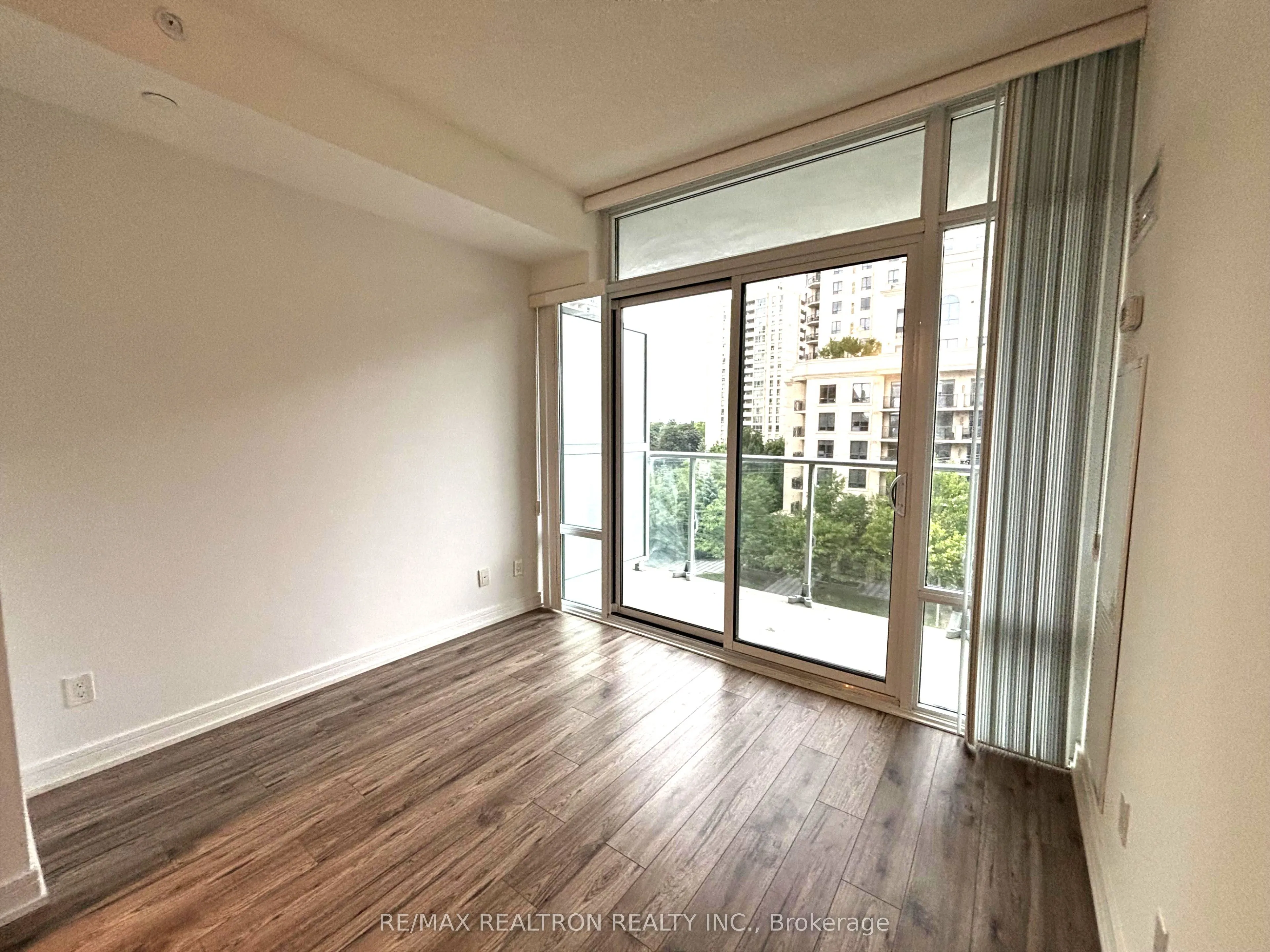 621 Sheppard Avenue E, #617