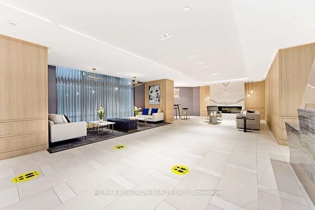 621 Sheppard Avenue E, #617
