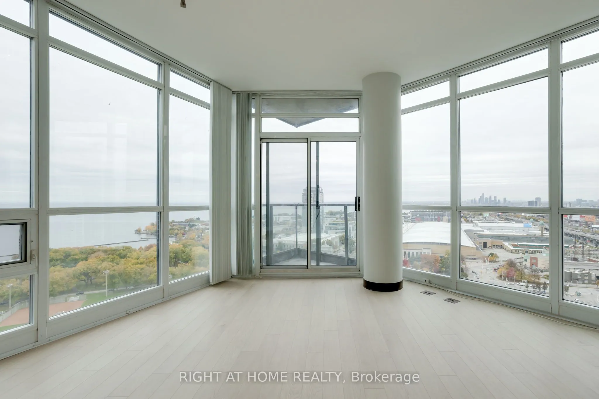 231 Fort York Boulevard #2603