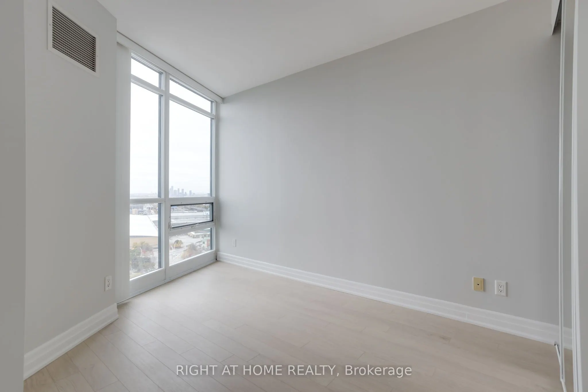 231 Fort York Boulevard #2603