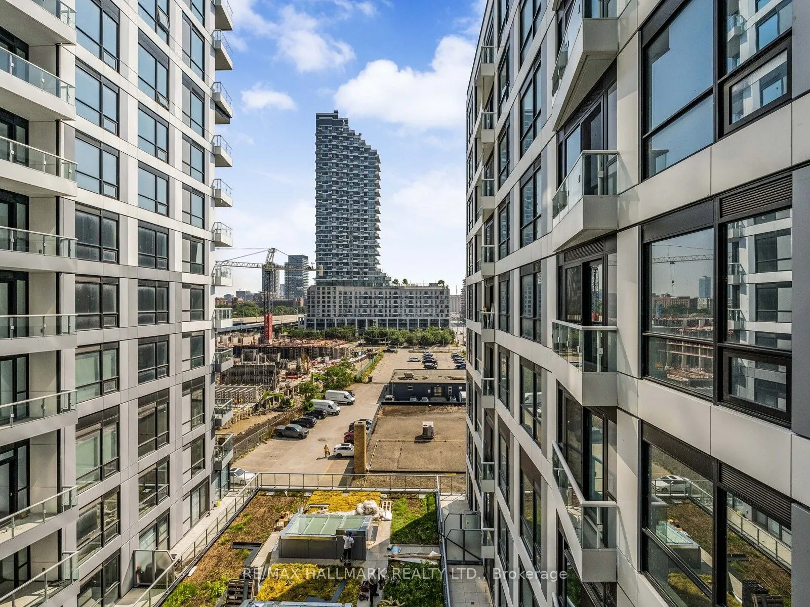 15 Richardson Street, #713