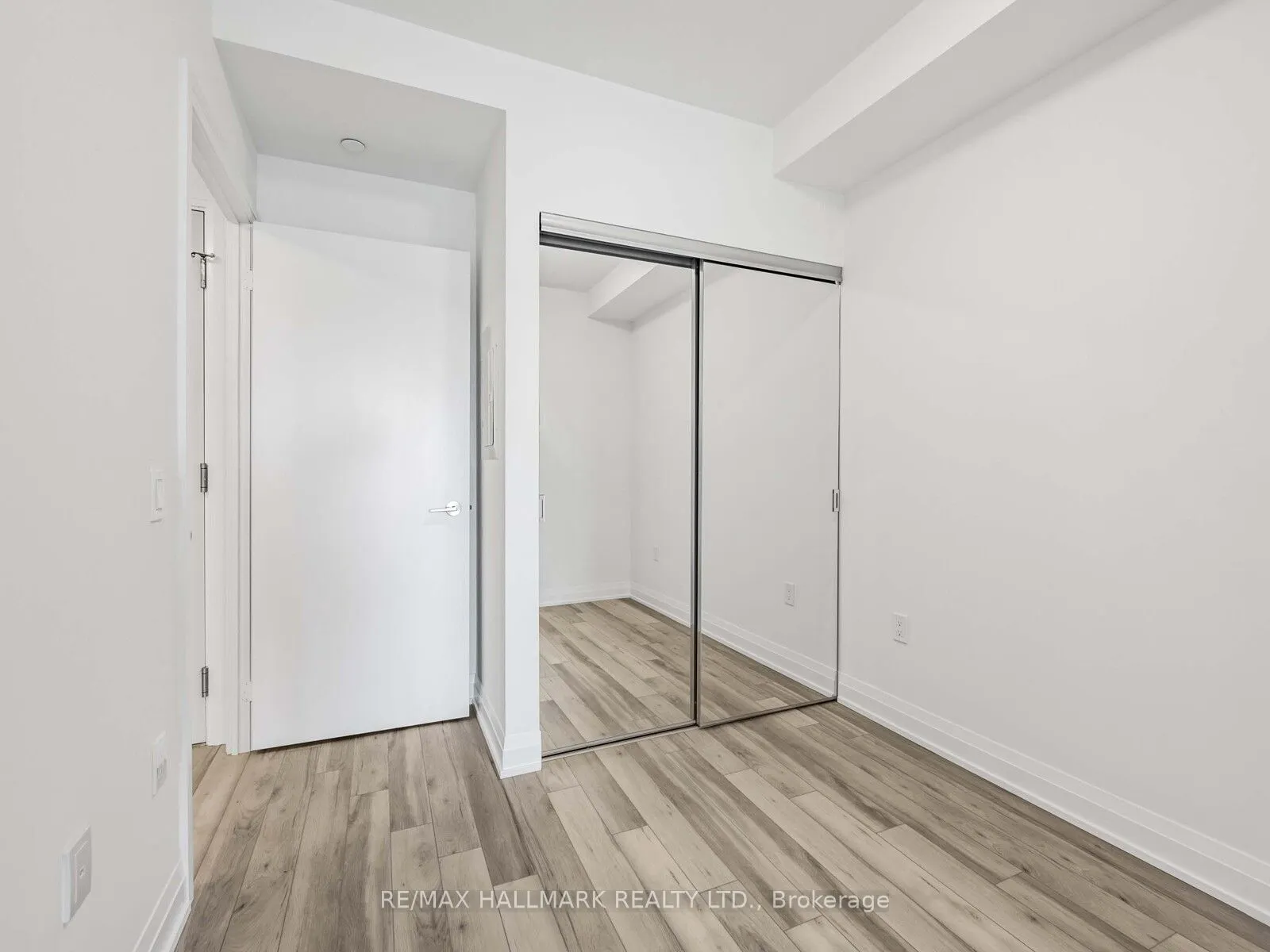 15 Richardson Street, #713