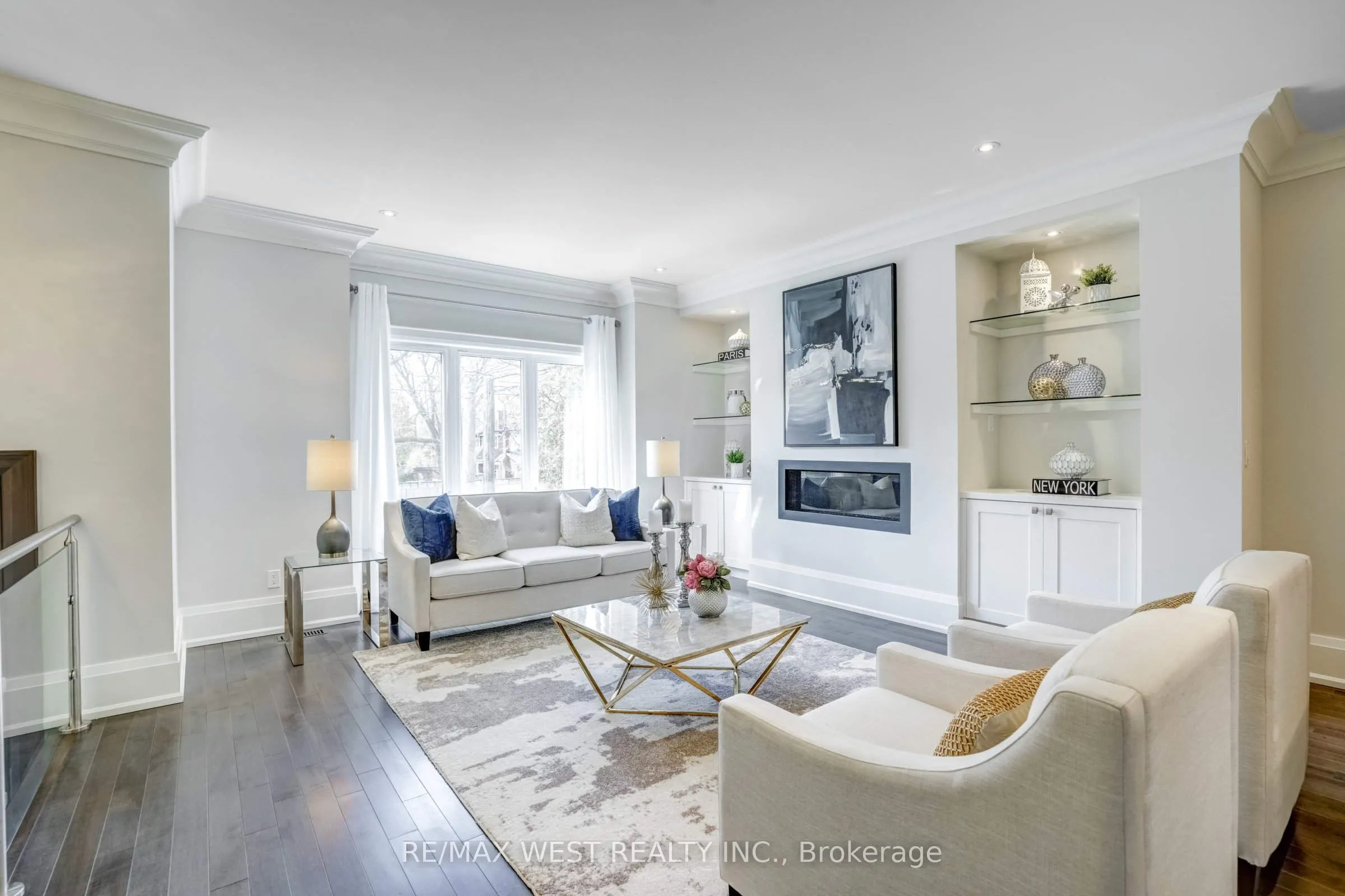 352B Lawrence Avenue W