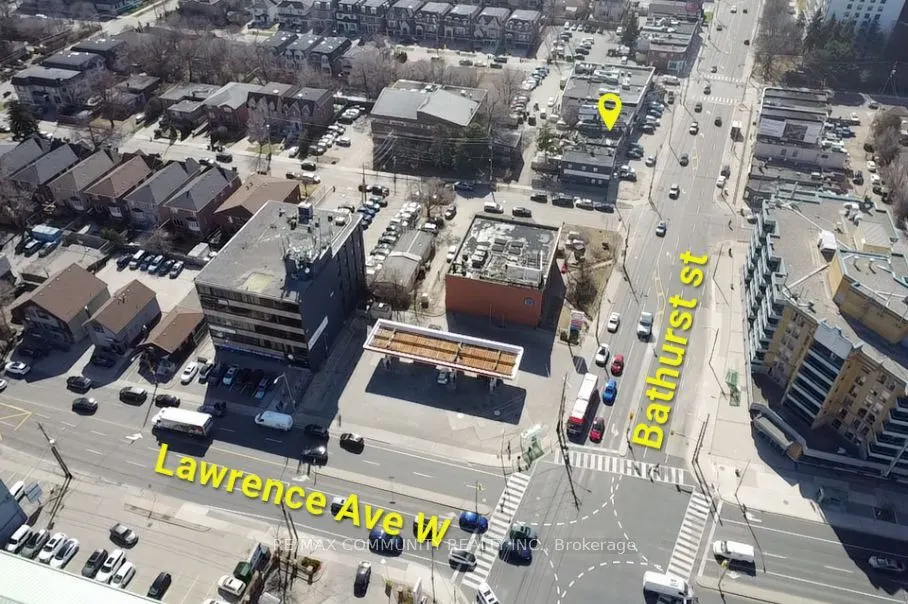 3027 Bathurst Street