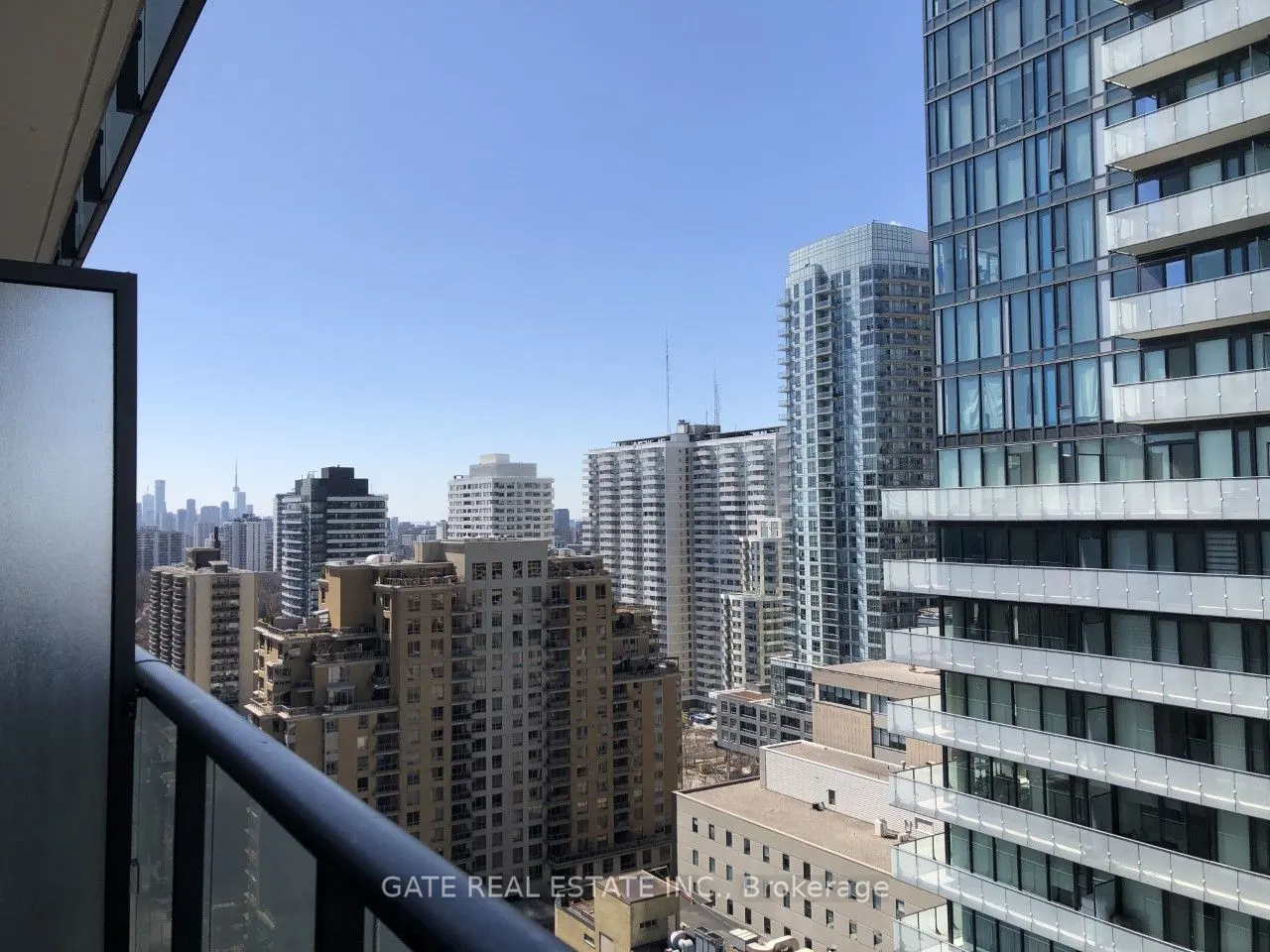 185 Roehampton Avenue, #1802
