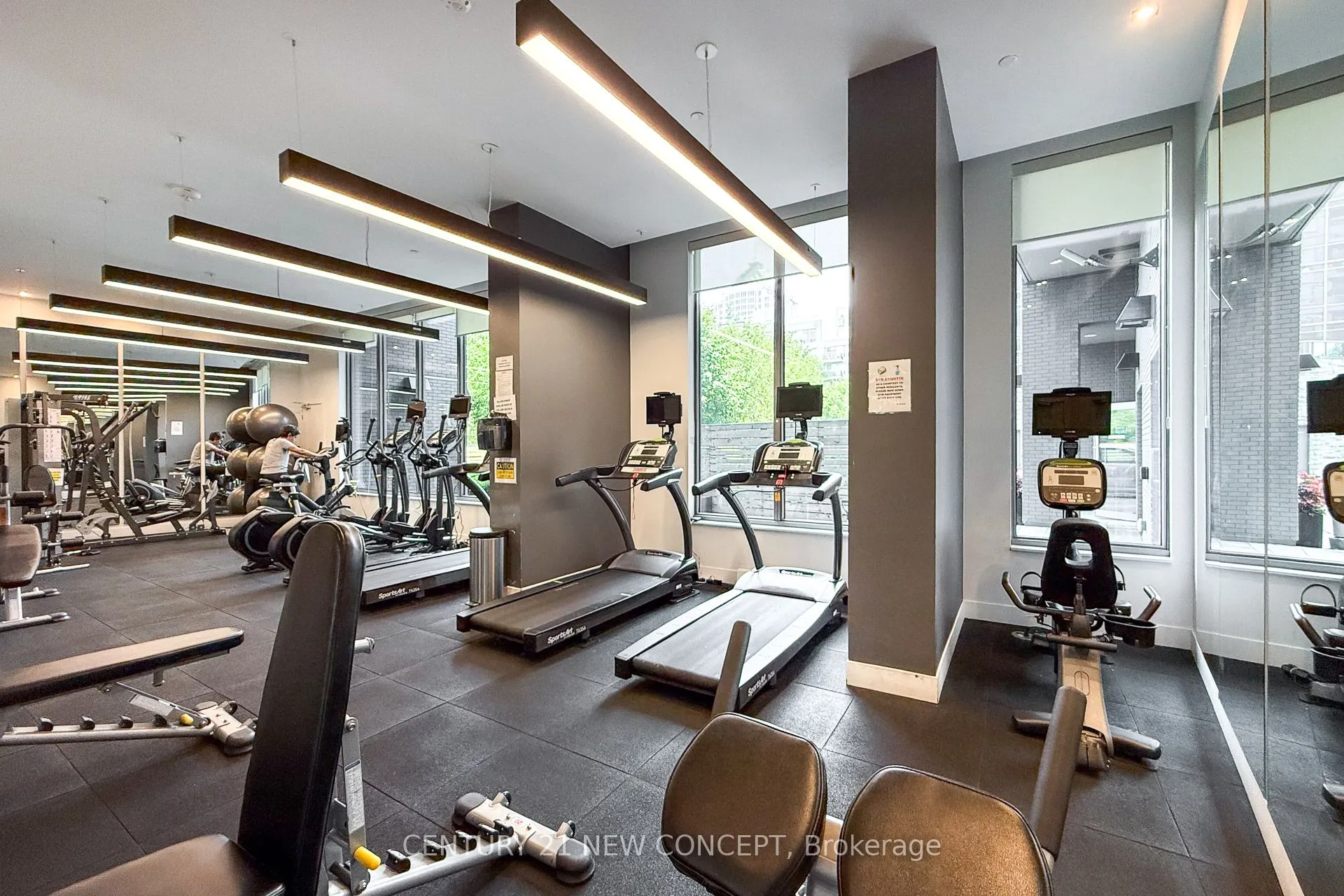 7 Kenaston Gardens, #323