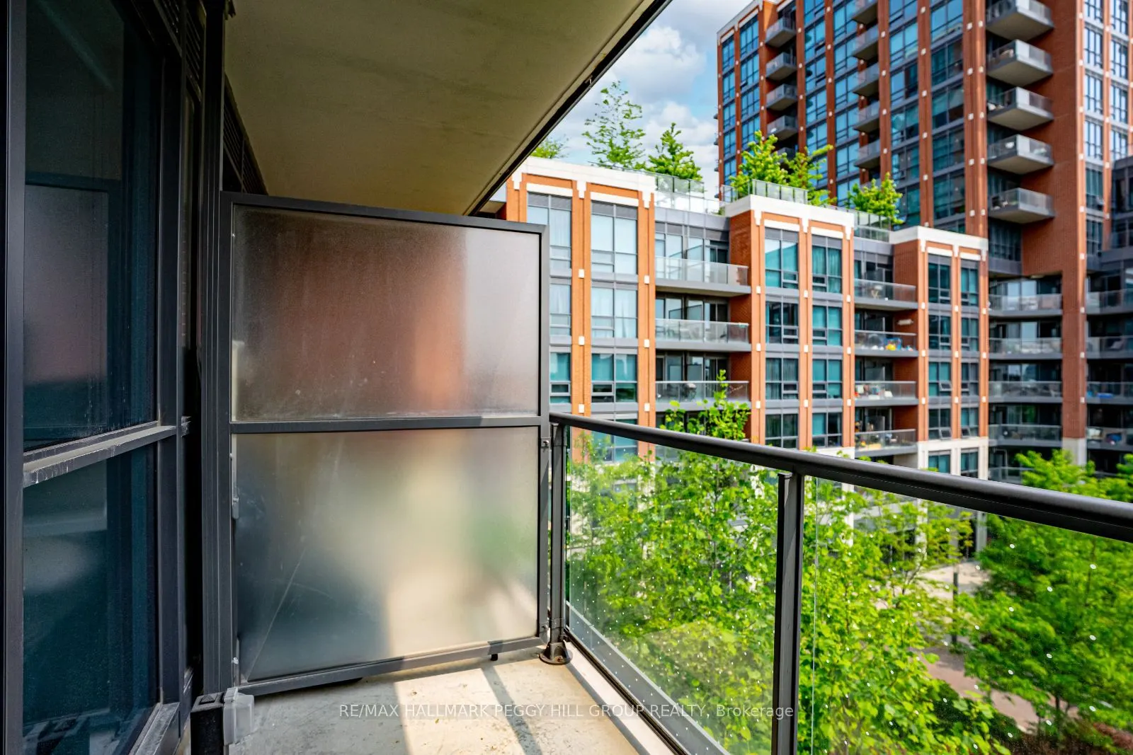 31 Tippett Road, #460