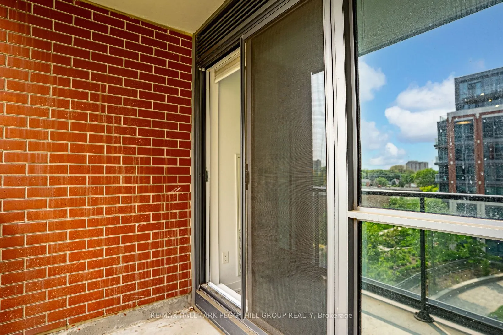 31 Tippett Road, #460