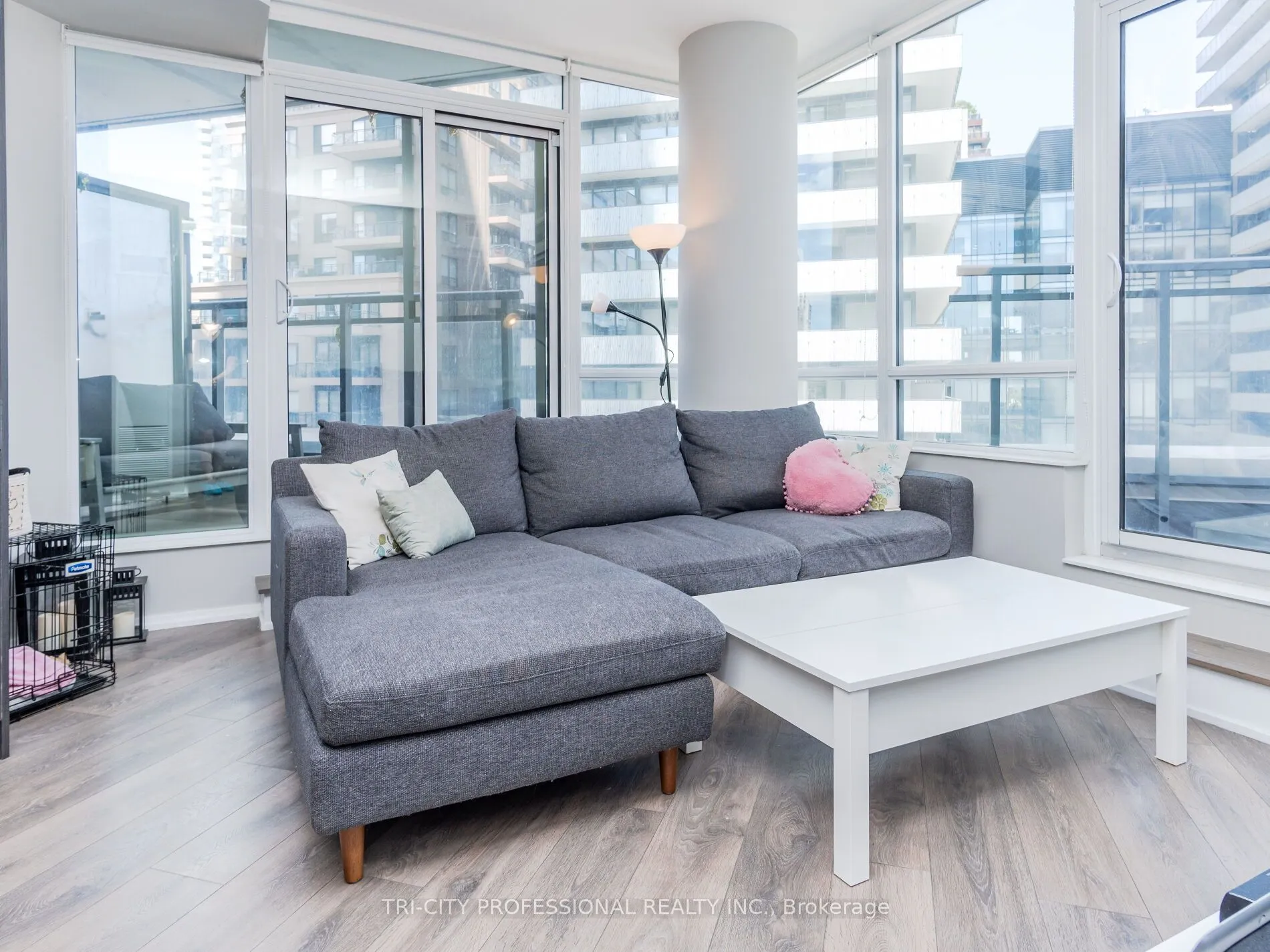 45 Charles Street E, #709