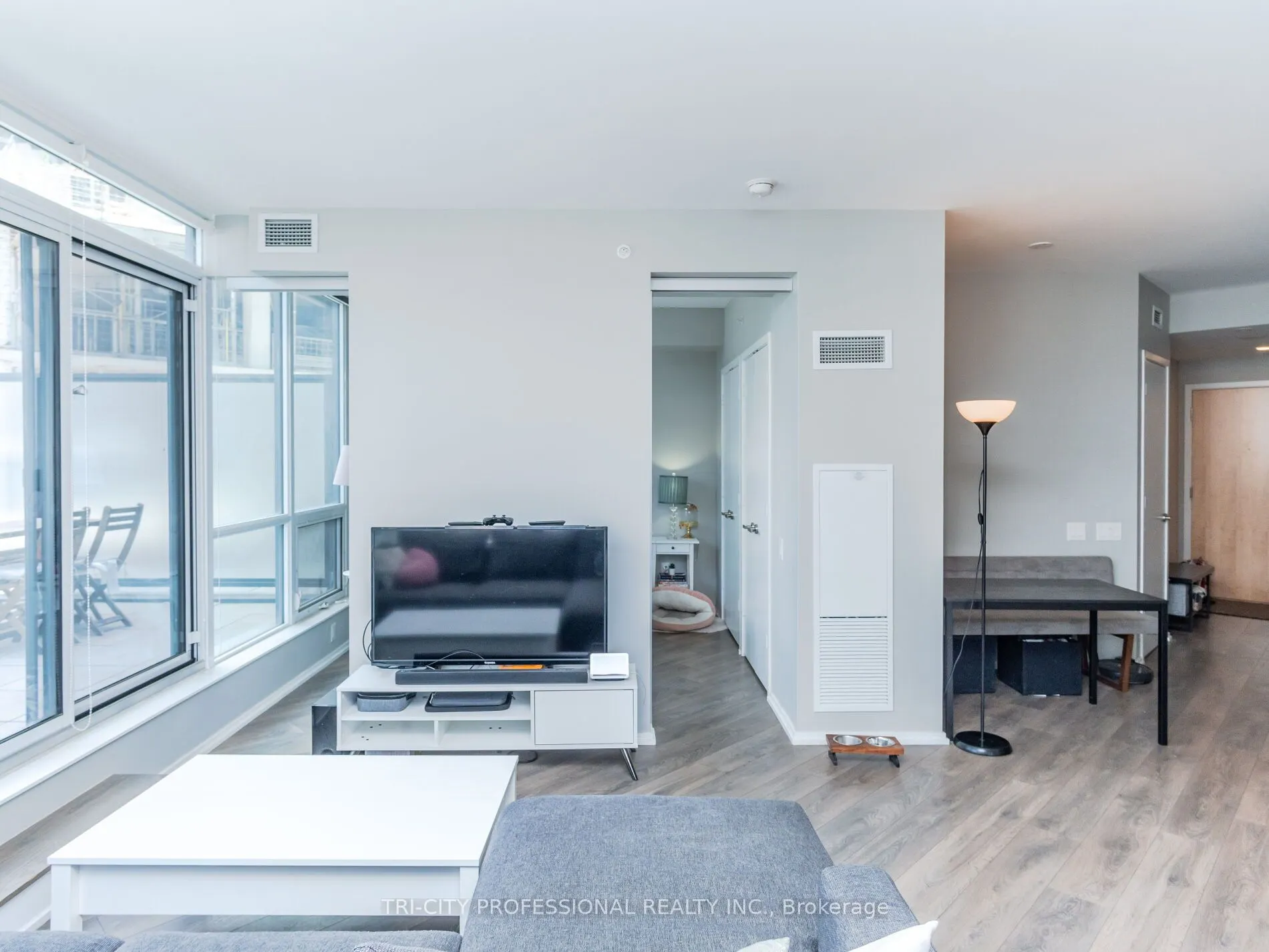 45 Charles Street E, #709