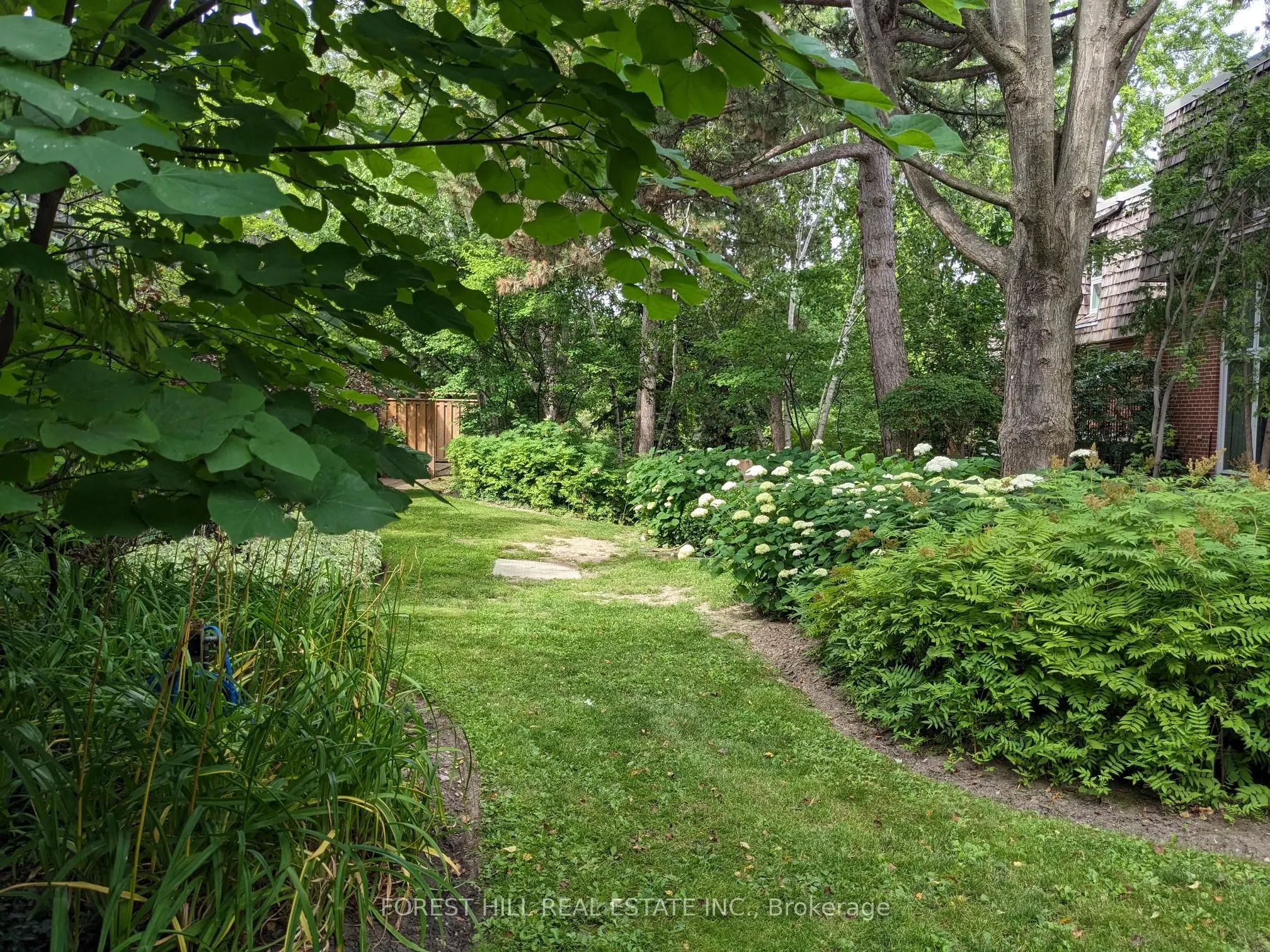 90 Brassbell Mill Way N, #6