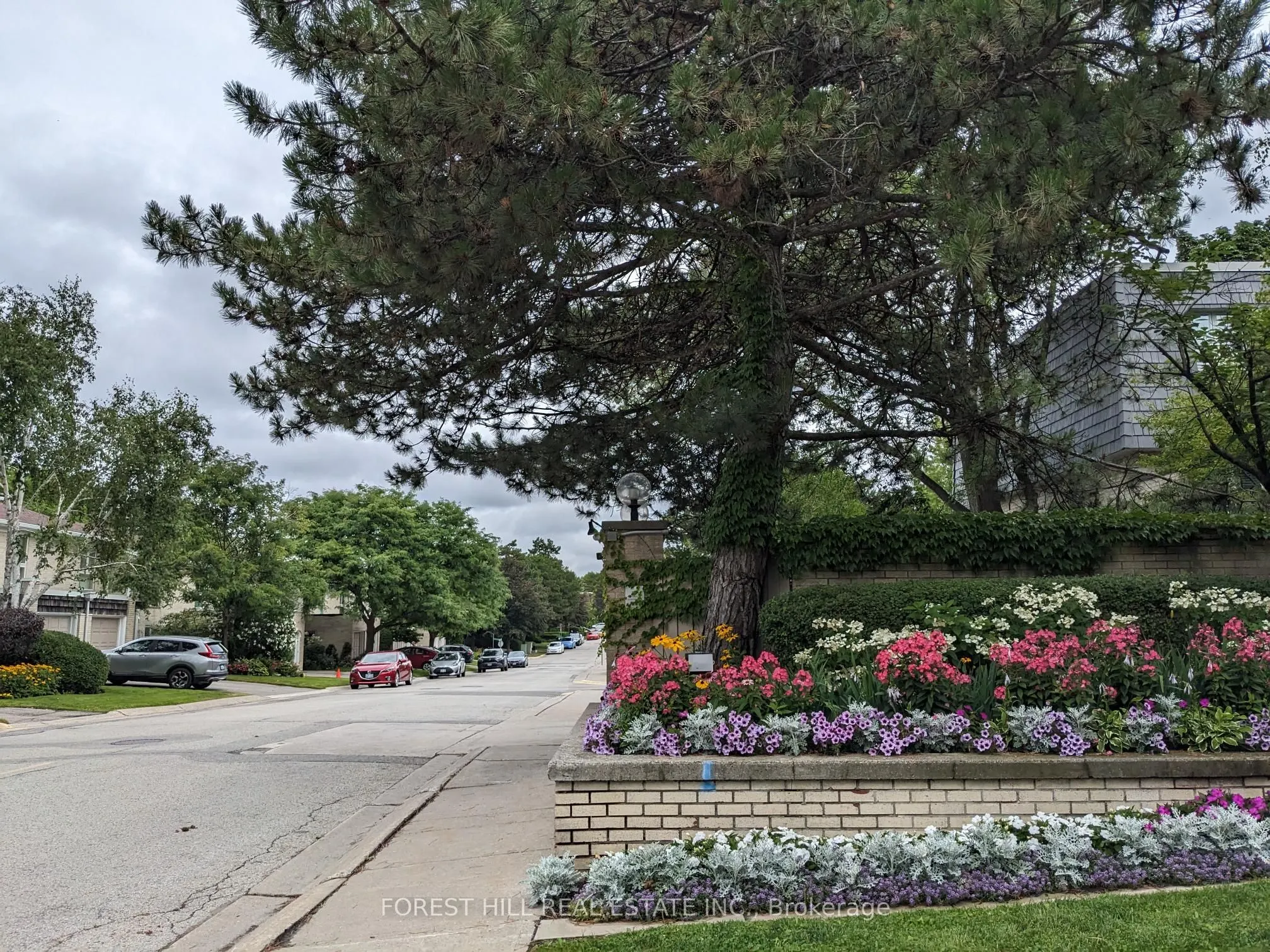 90 Brassbell Mill Way N, #6