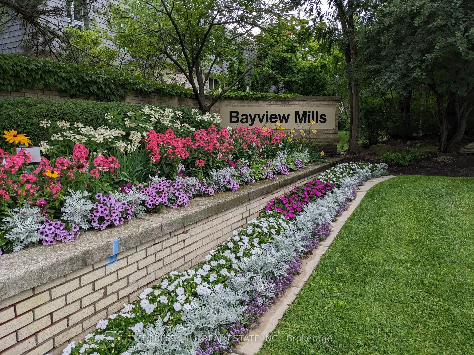 90 Brassbell Mill Way N, #6