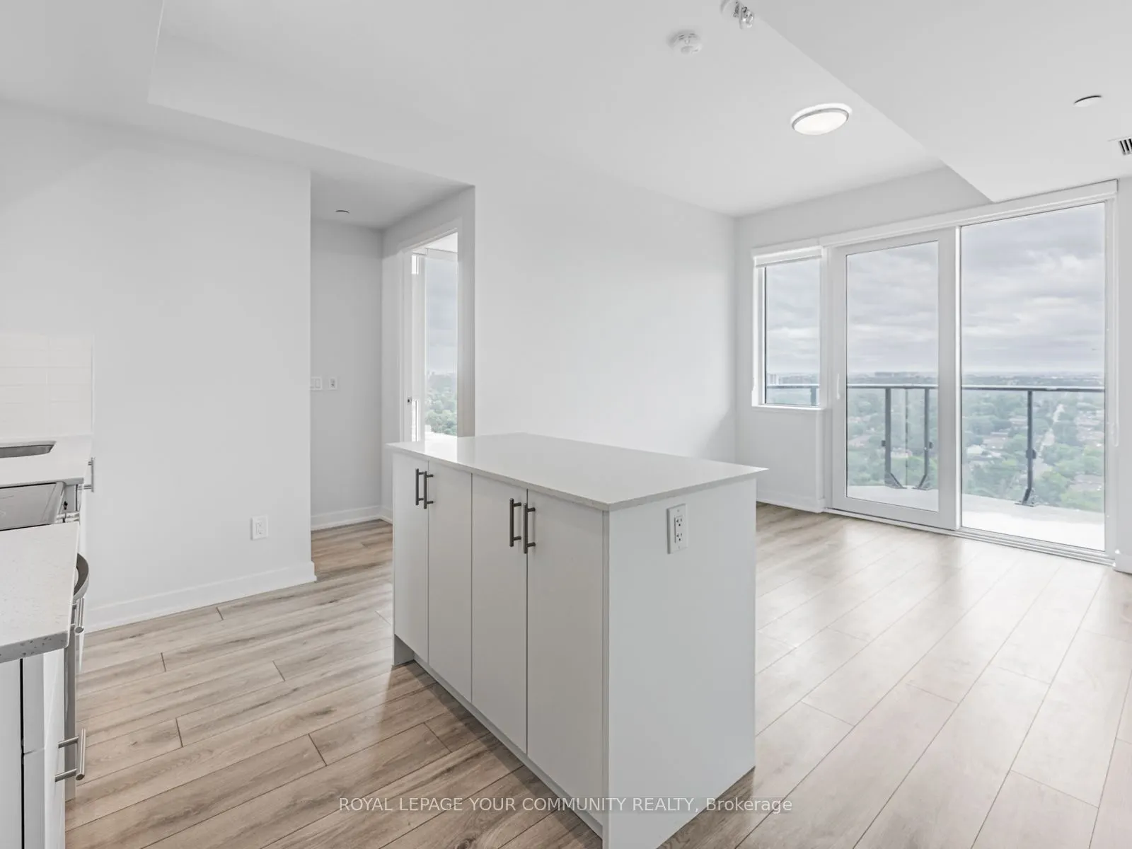 15 Ellerslie Avenue #2405