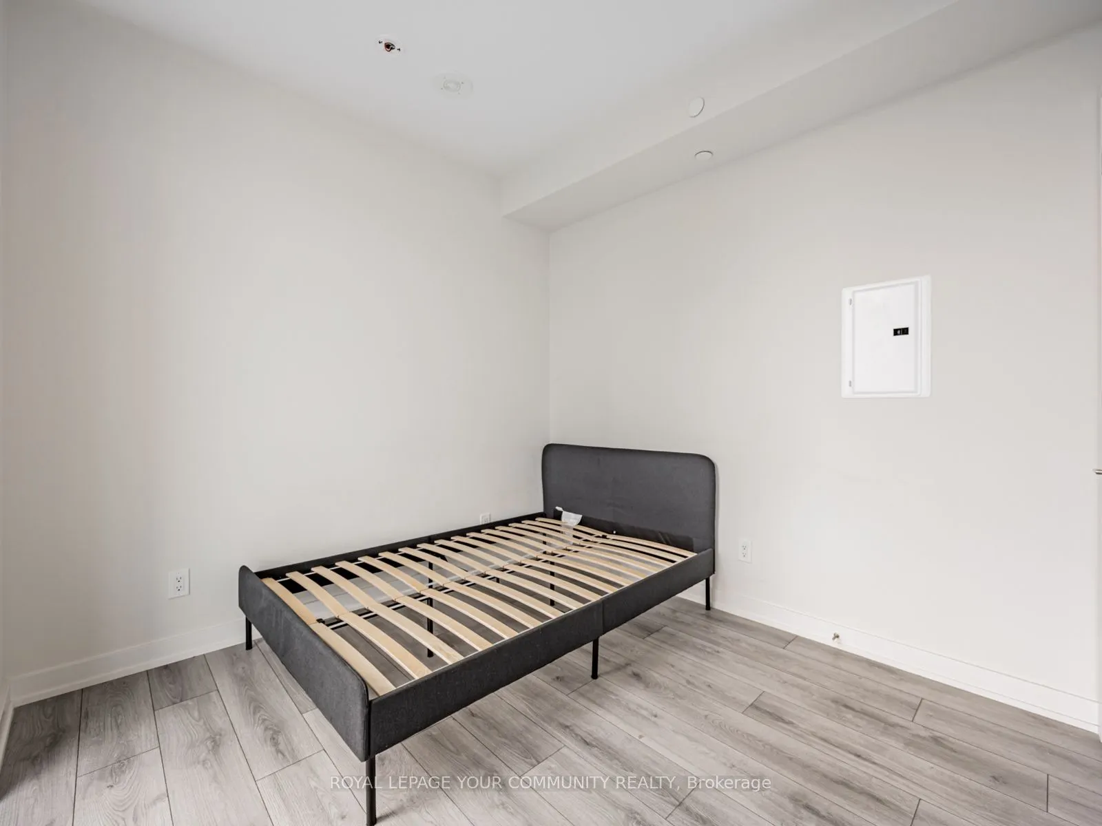 15 Ellerslie Avenue #2405