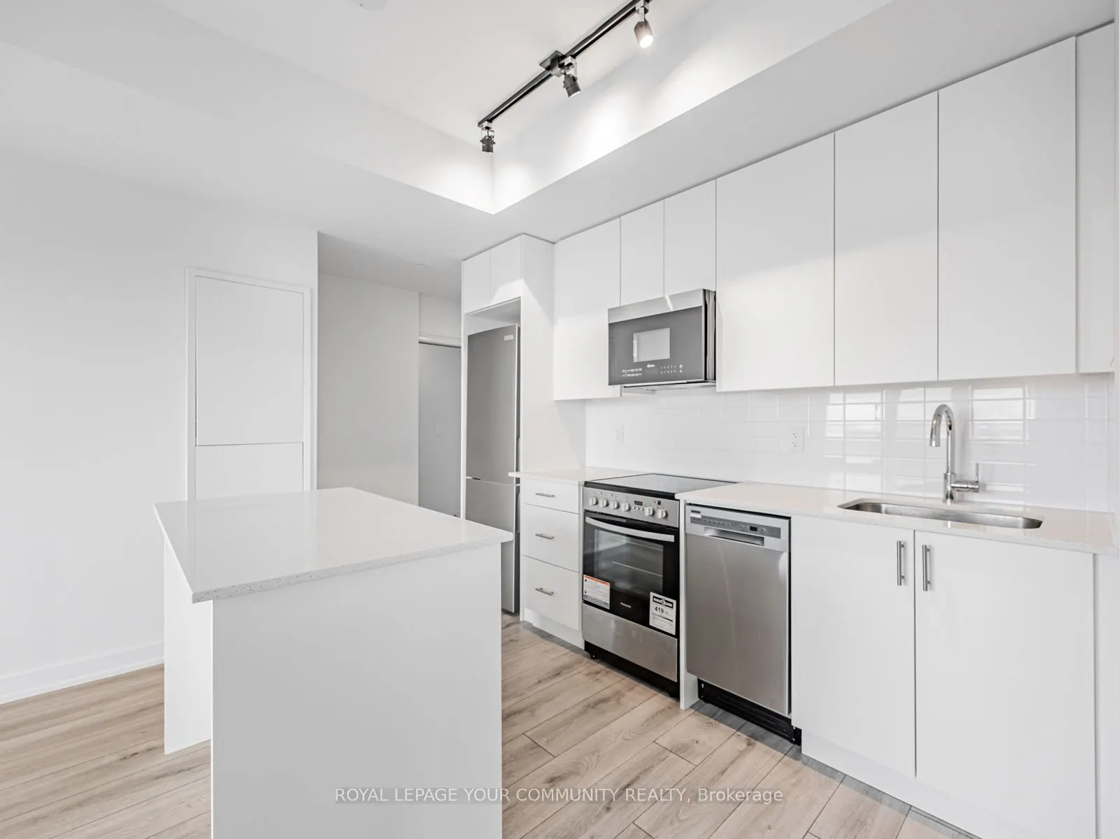 15 Ellerslie Avenue #2405