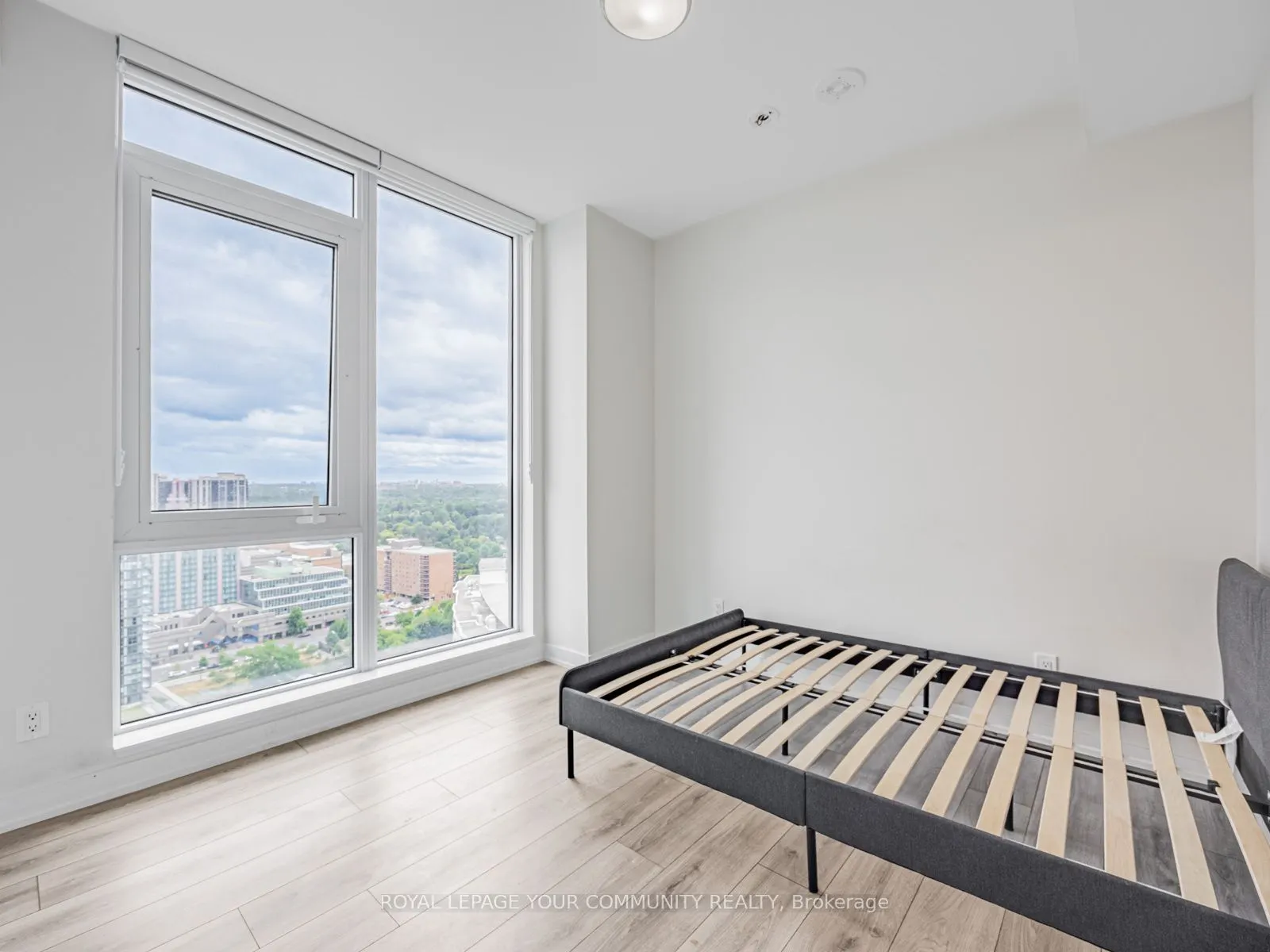 15 Ellerslie Avenue #2405