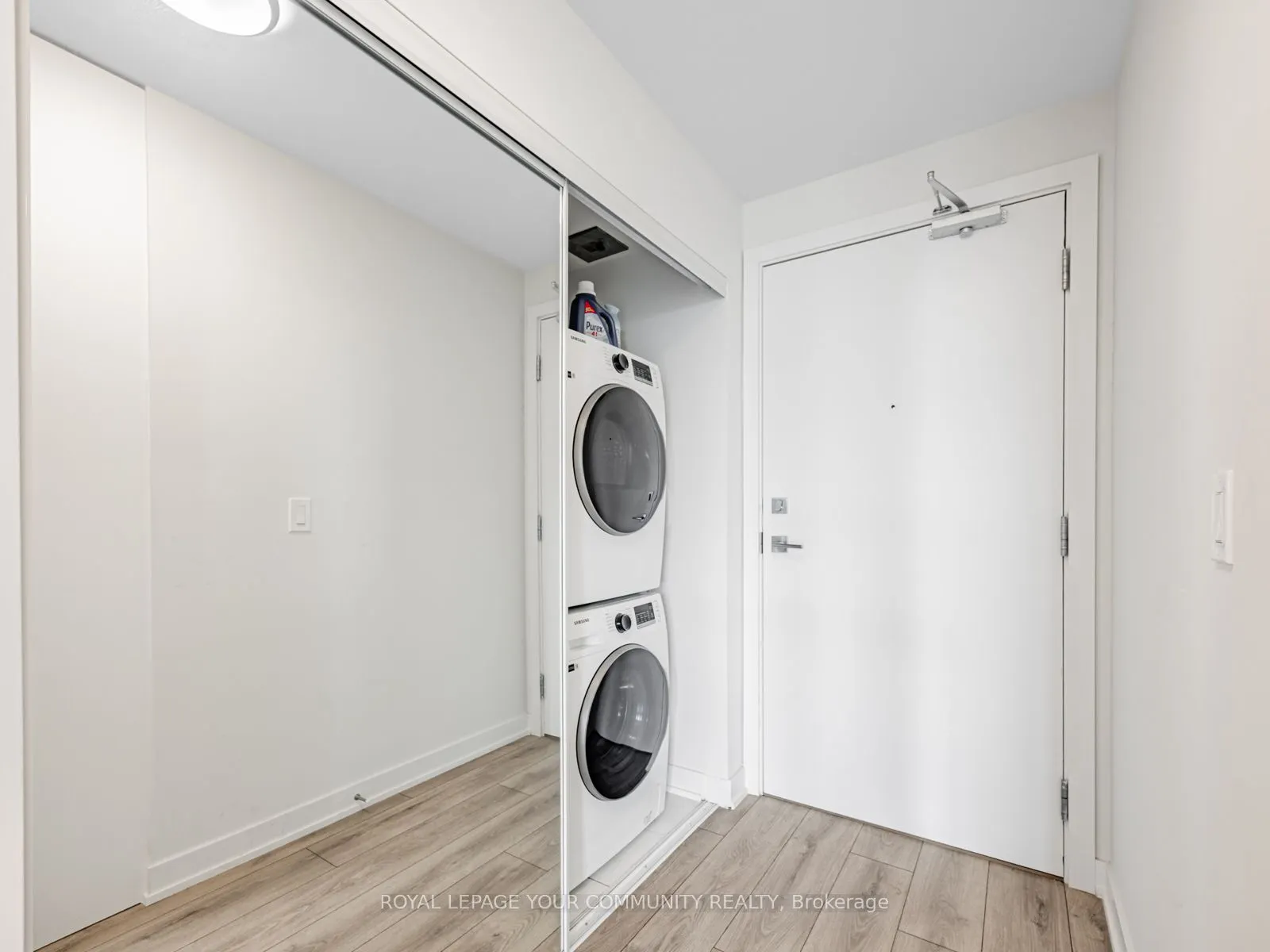 15 Ellerslie Avenue #2405