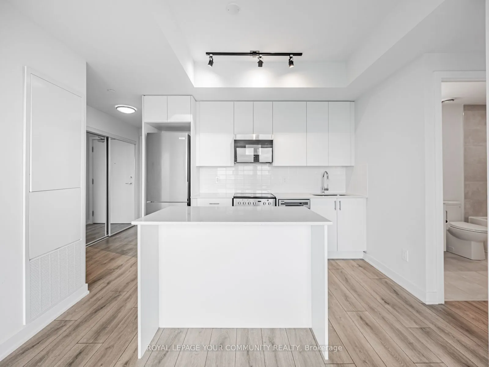 15 Ellerslie Avenue #2405