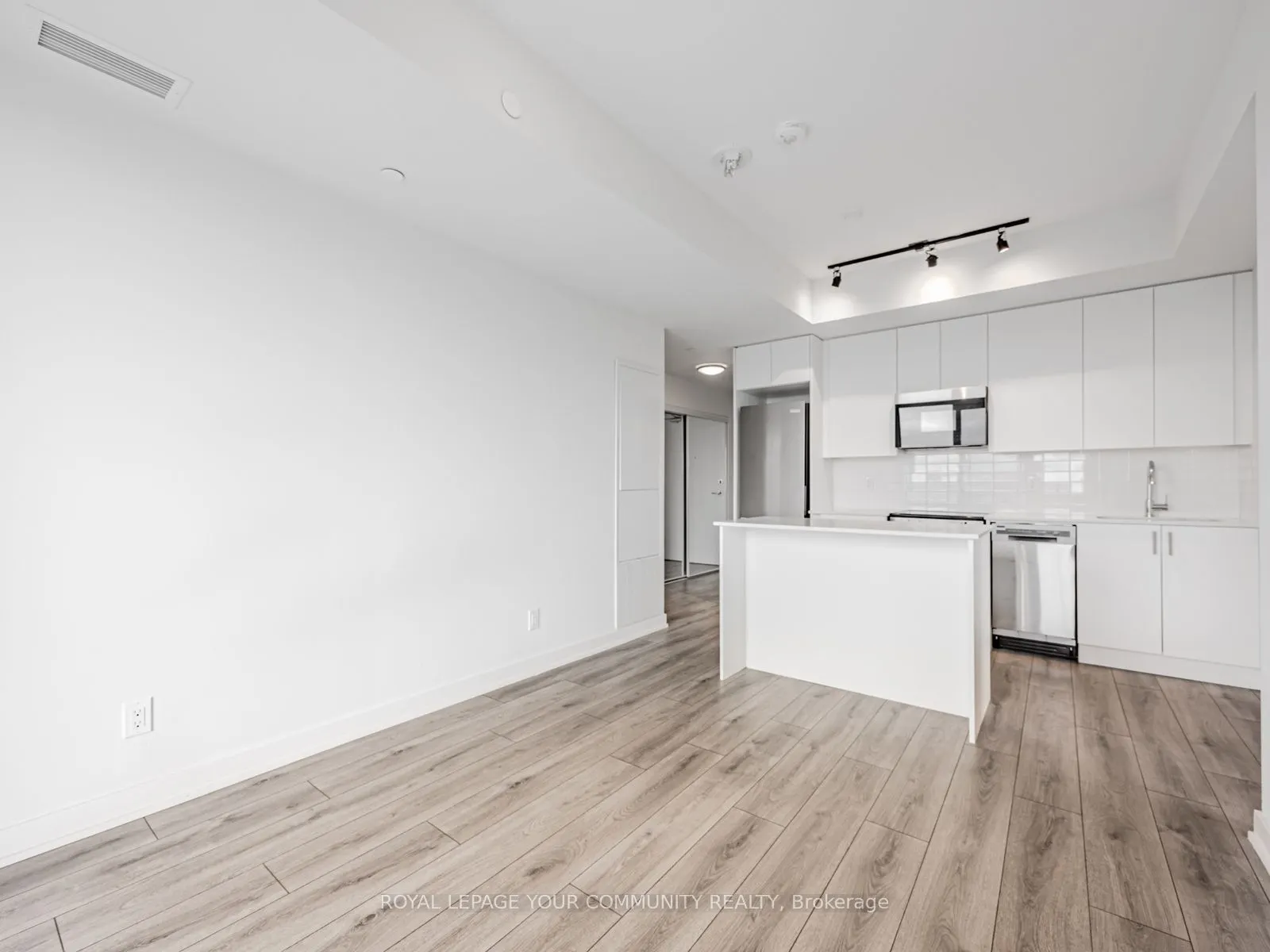 15 Ellerslie Avenue #2405