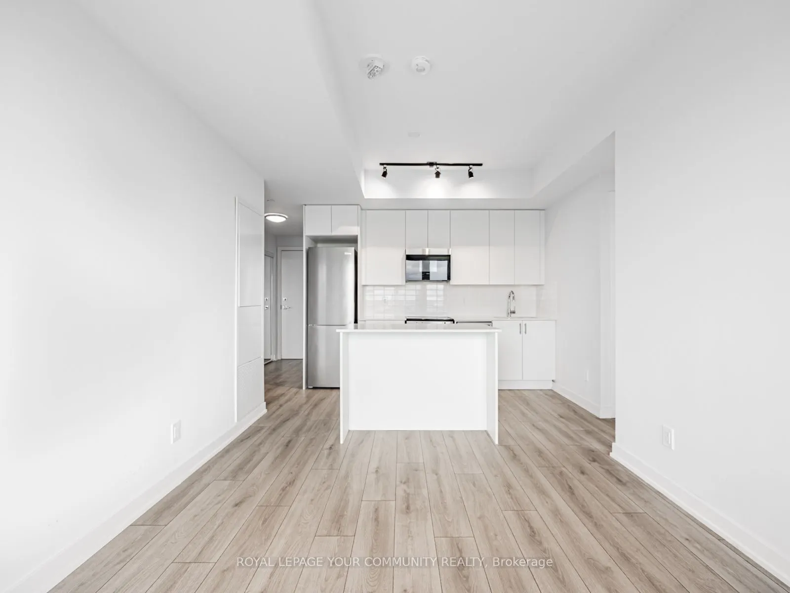 15 Ellerslie Avenue #2405