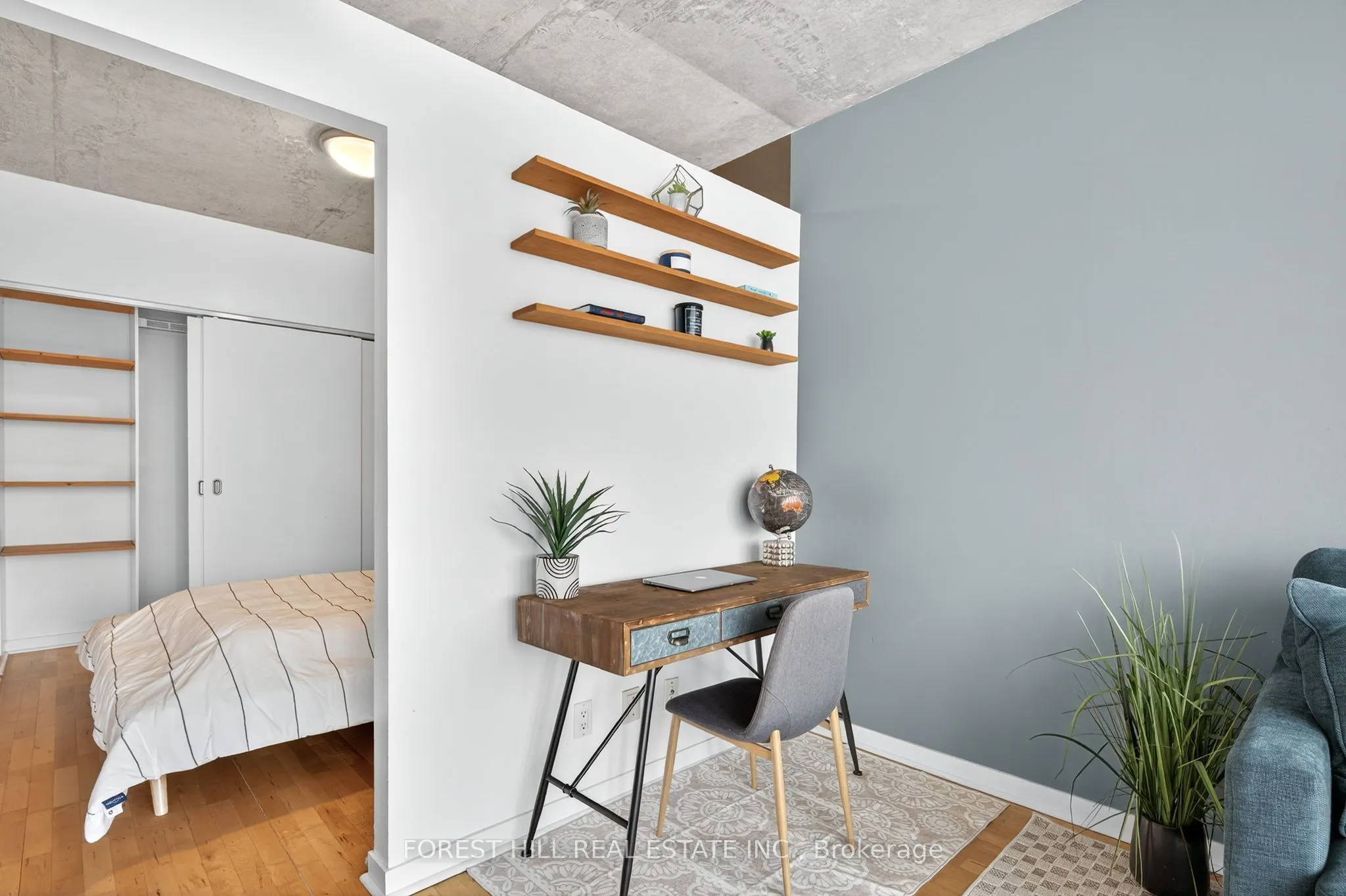 301 Markham Street, #505