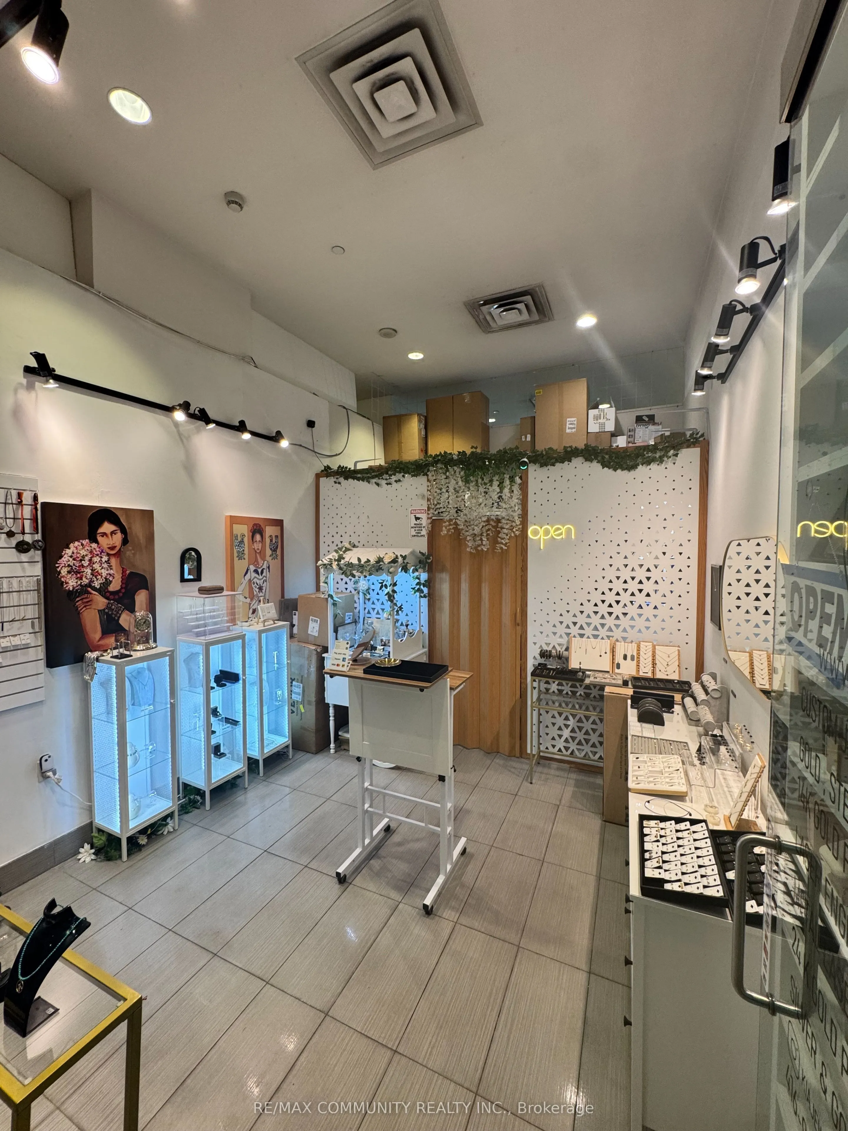 4750 Yonge Street, #158