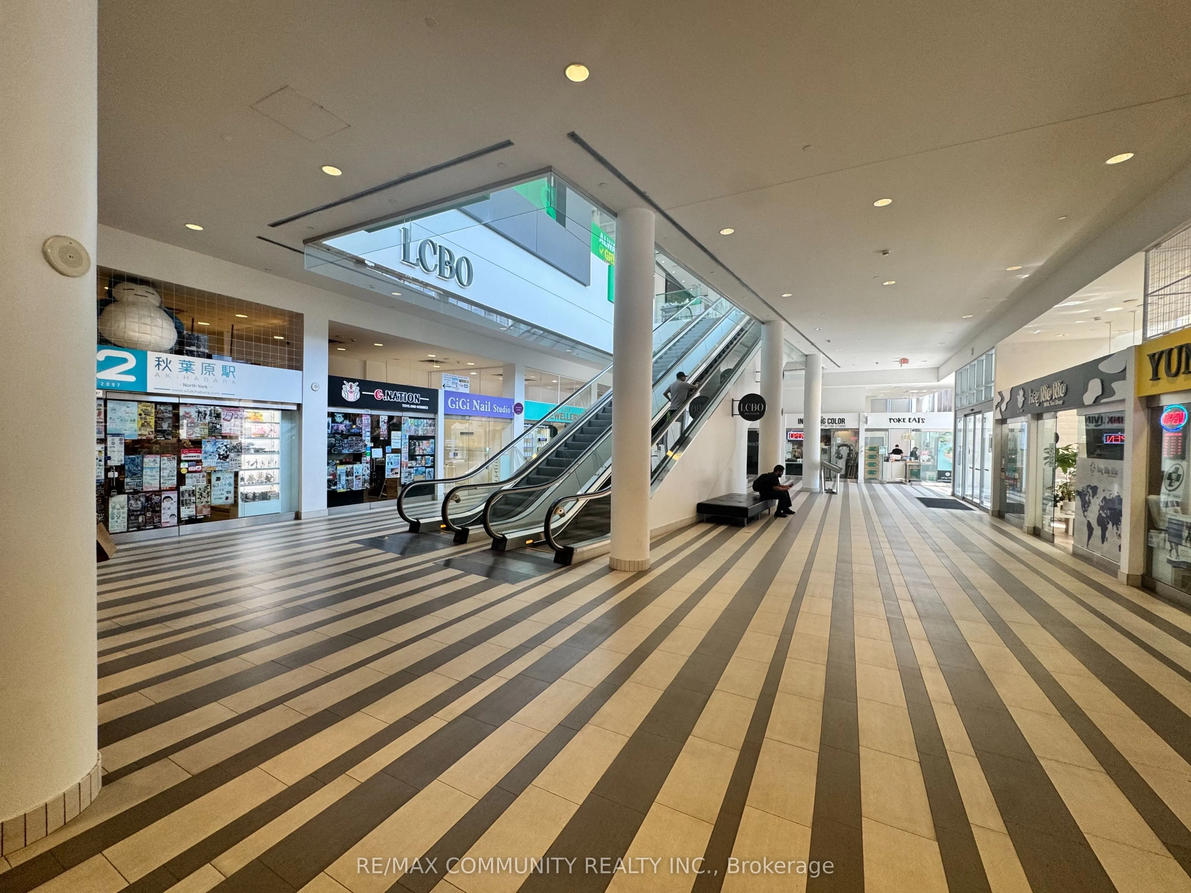 4750 Yonge Street, #158