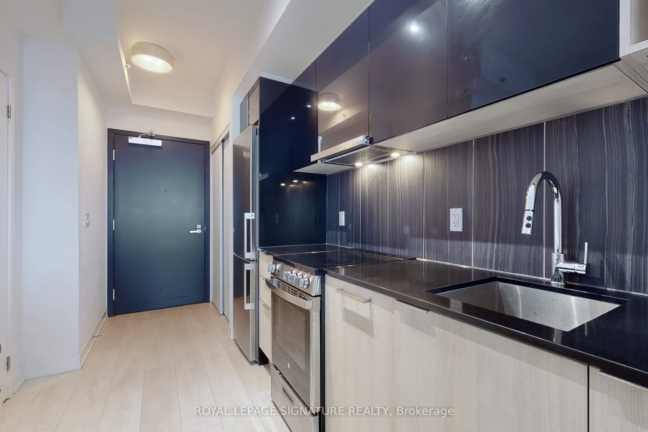 31 Tippett Road, #1517