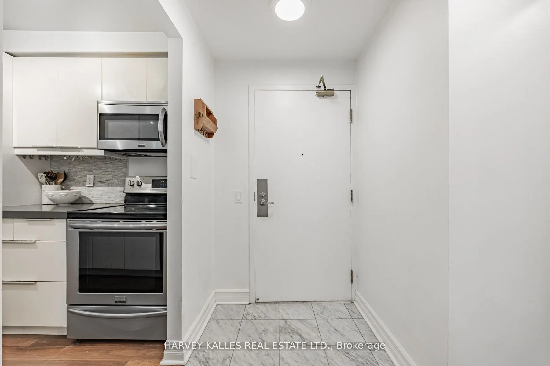 5 Rosehill Avenue #910