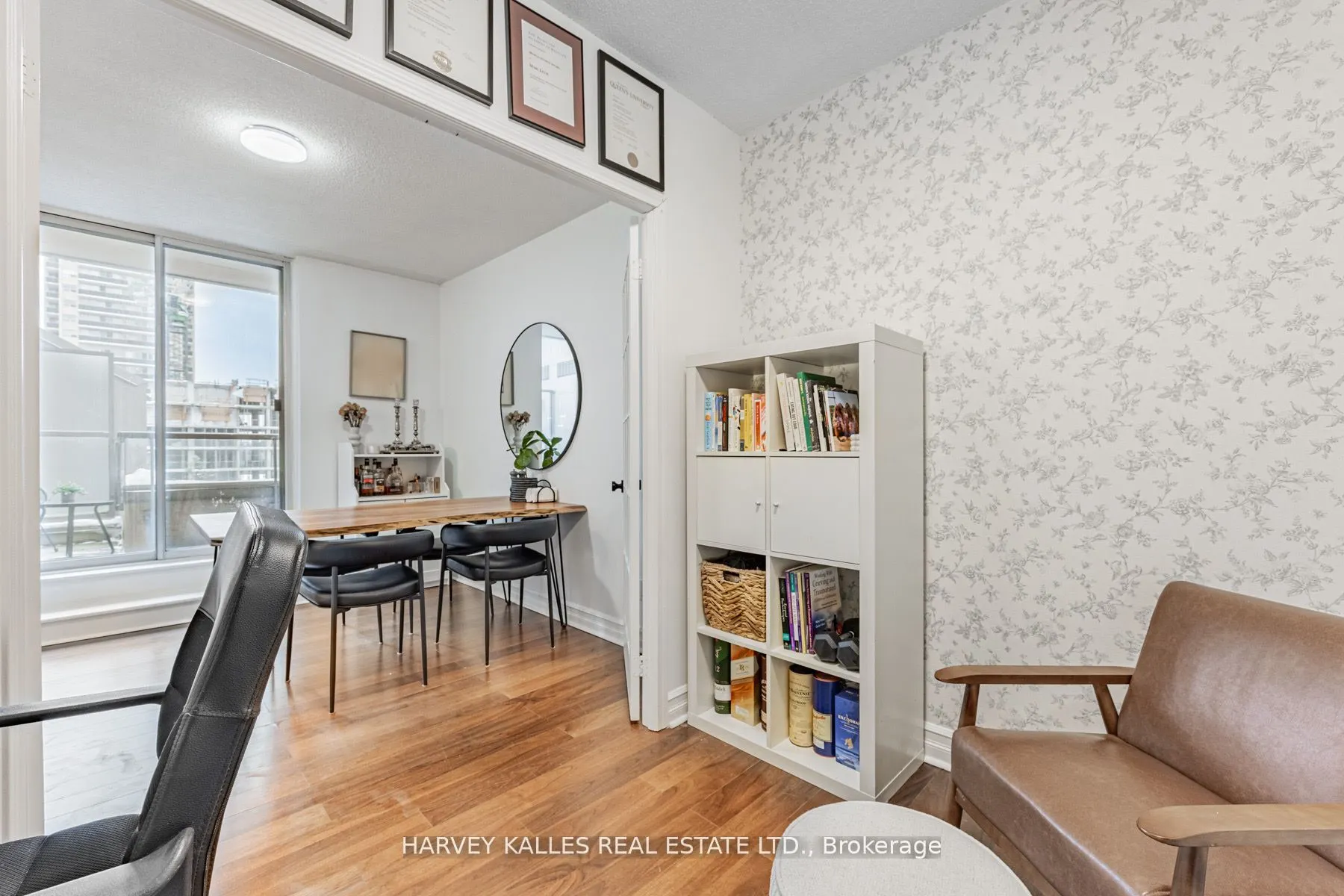 5 Rosehill Avenue #910